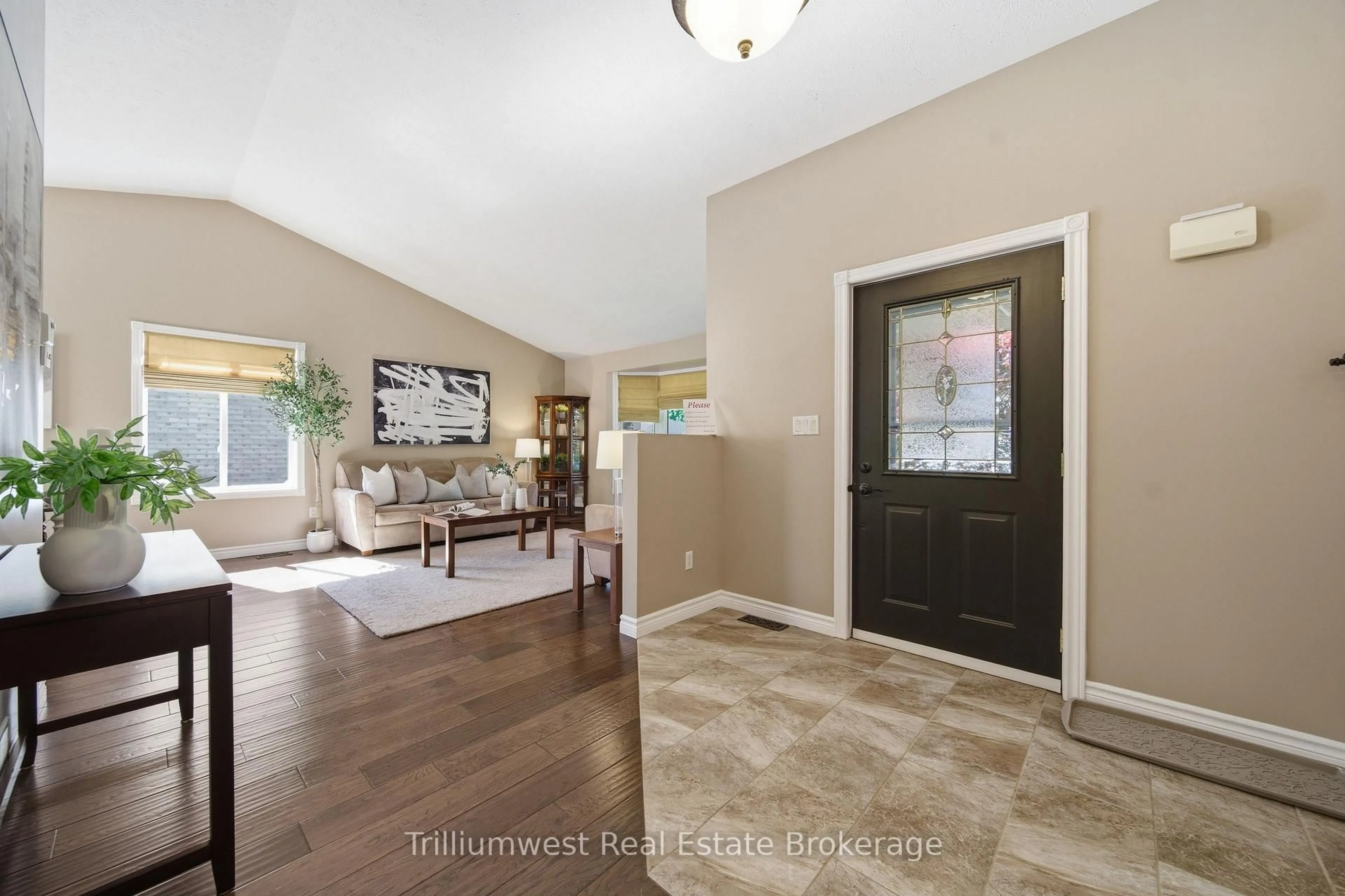 Indoor entryway for 767 Scott St, North Perth Ontario N4W 1J5