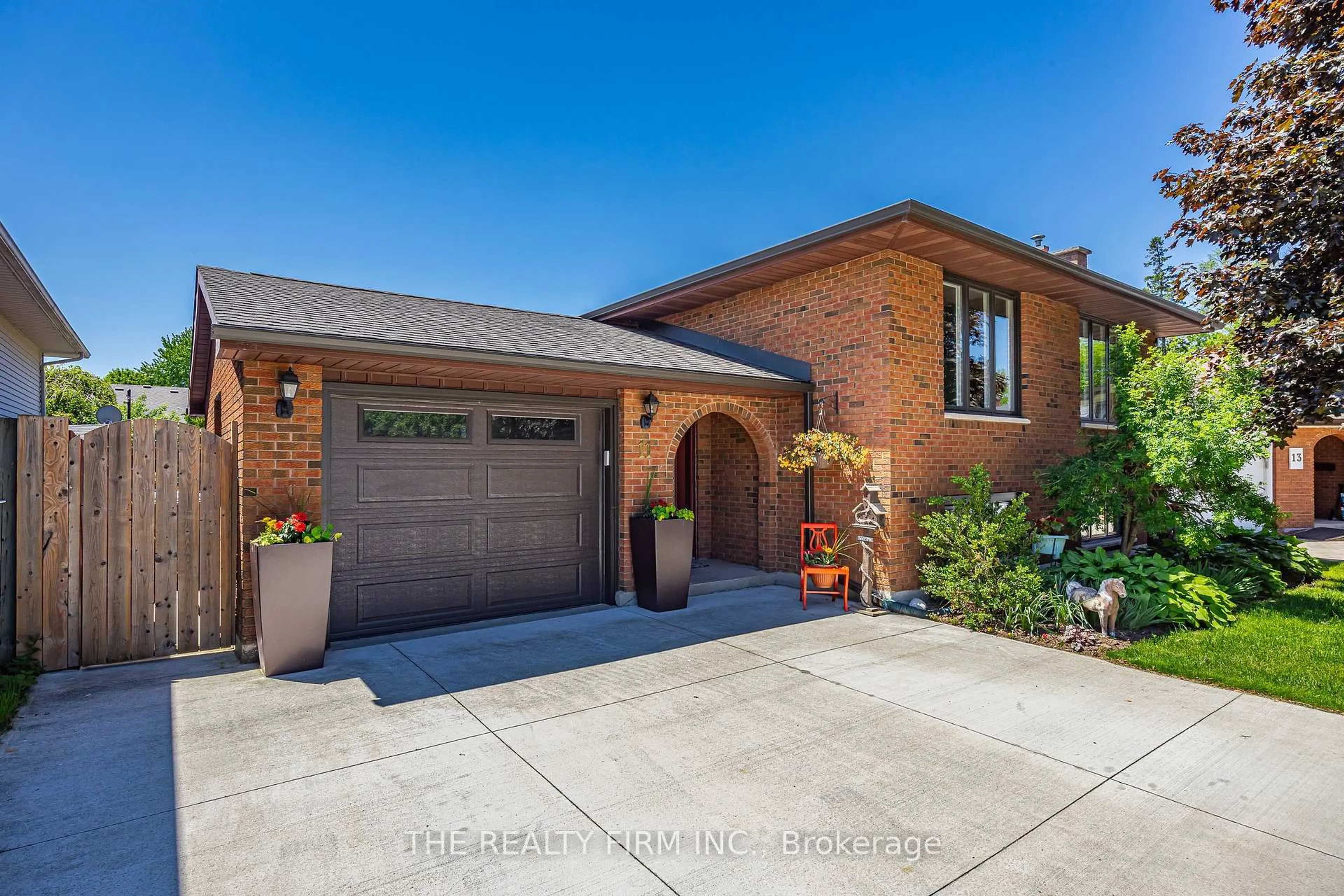 Home with brick exterior material, street for 11 Brennan Dr, Strathroy-Caradoc Ontario N7G 3S2