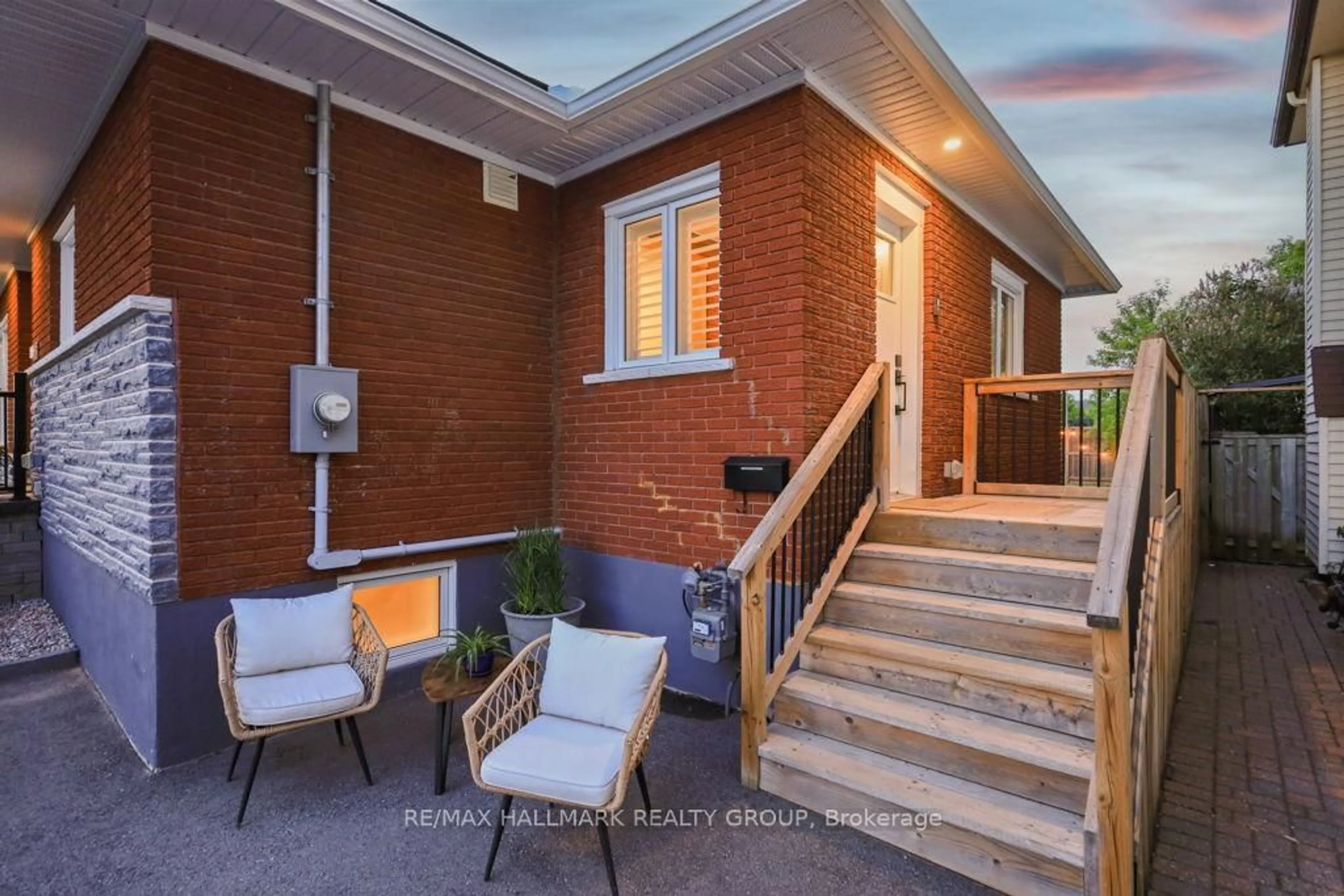 Home with brick exterior material, street for 1583 MAXIME St, Ottawa Ontario K1B 3K9