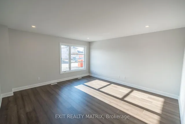 1416 Caroline Crt, Cornwall 4