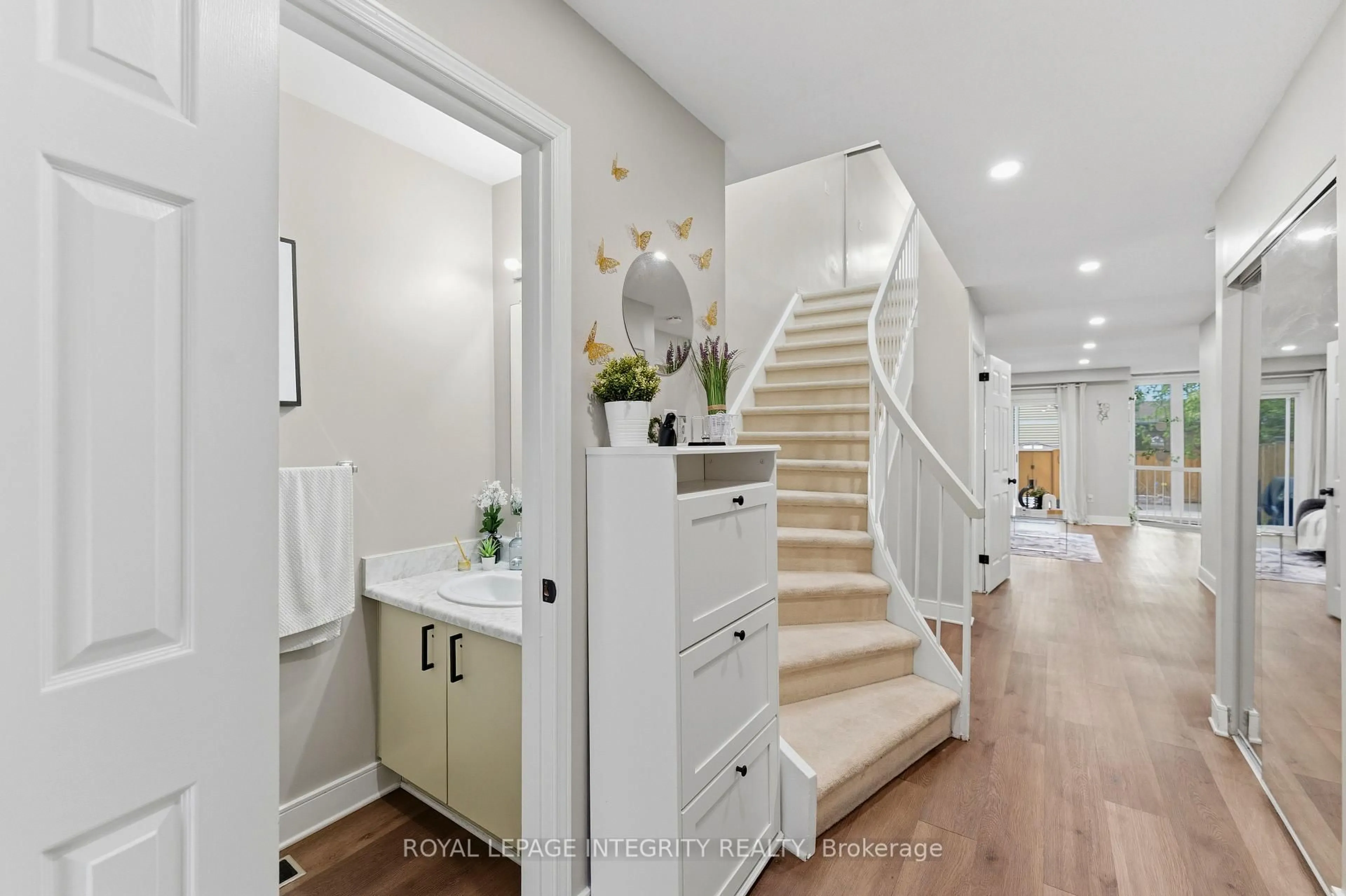 Unknown for 89 BURLINGTON Cres, Ottawa Ontario K1T 3K5