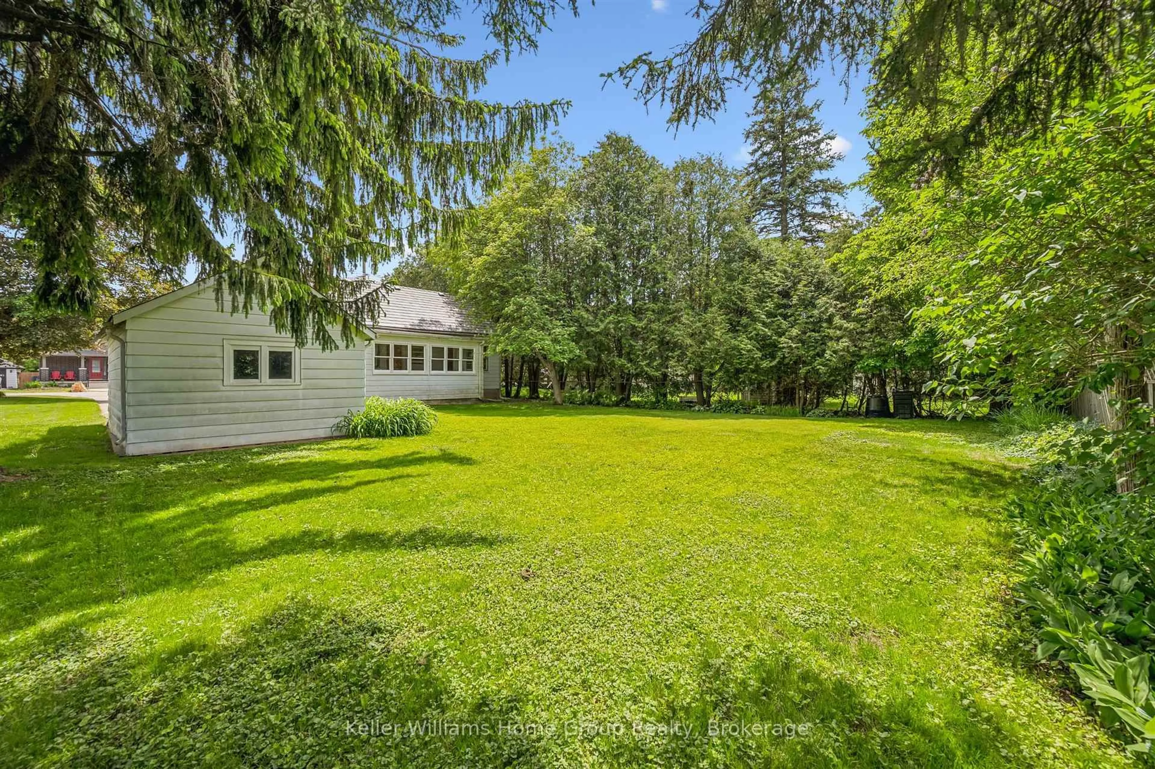 Patio, unknown for 145 Forfar St, Centre Wellington Ontario N1M 1B3