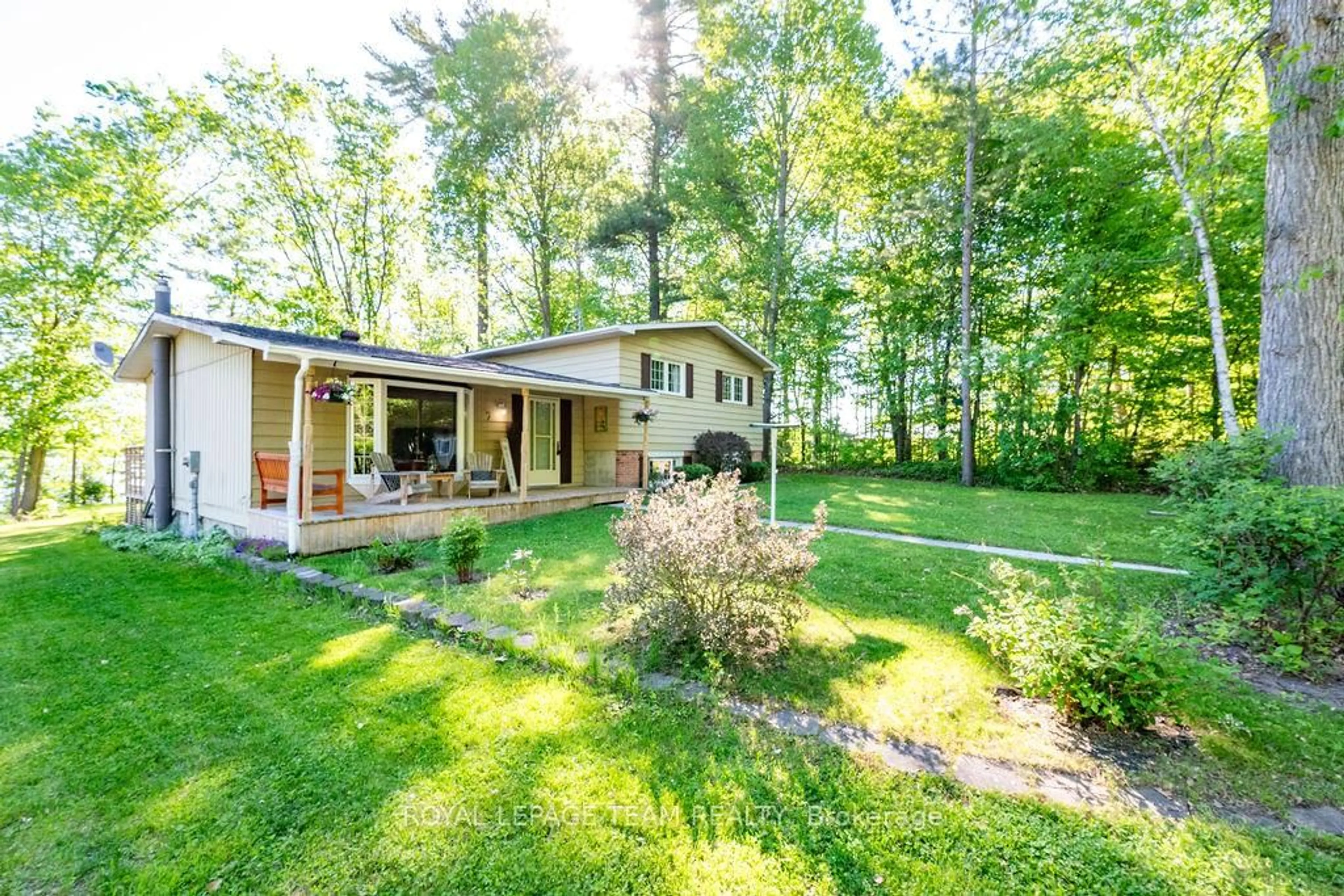 Patio, forest/trees view for 7 Simmons Dr, Cobden Ontario K0J 1K0