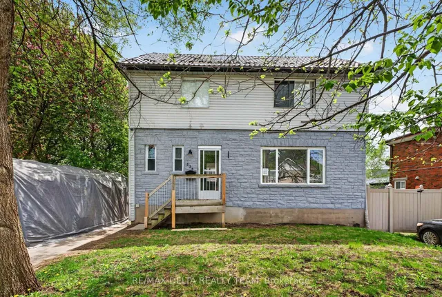 538 Mutual St, Ottawa 4
