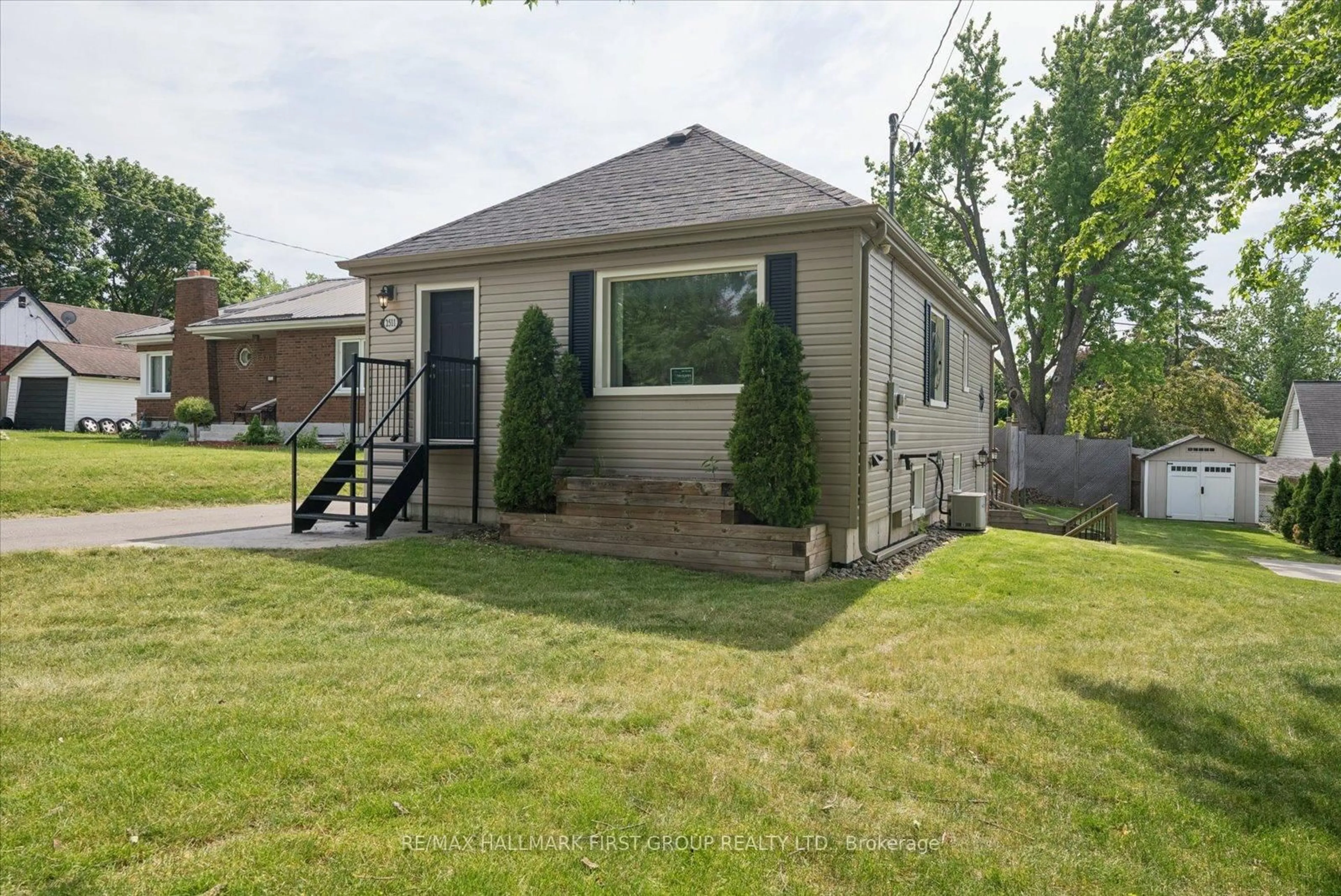 Unknown for 2511 Bensfort Rd, Peterborough Ontario K9J 1C7
