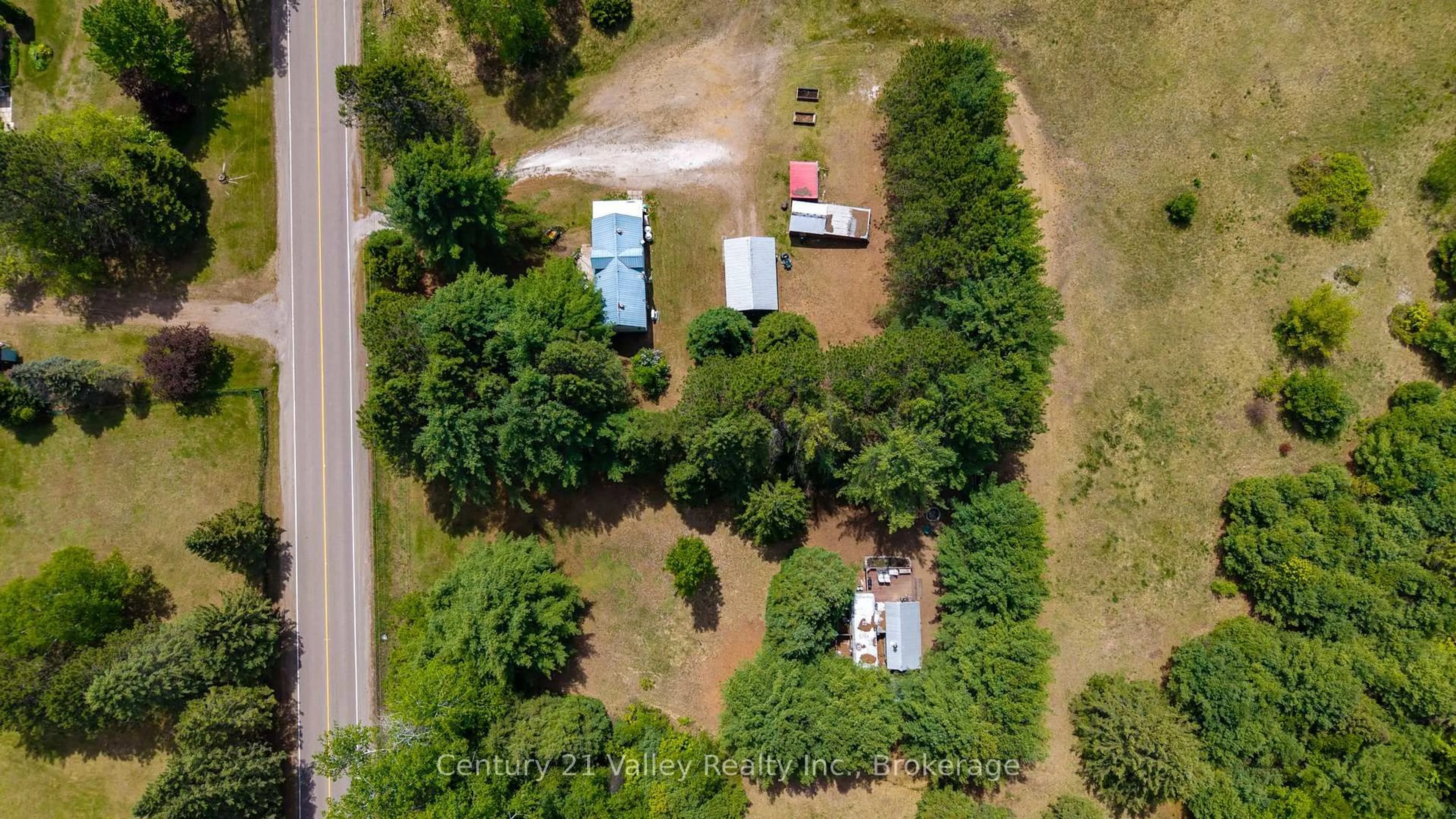 A pic from outside/outdoor area/front of a property/back of a property/a pic from drone, unknown for 5835A Matawatchan Rd, Mackey Ontario K0J 1R0