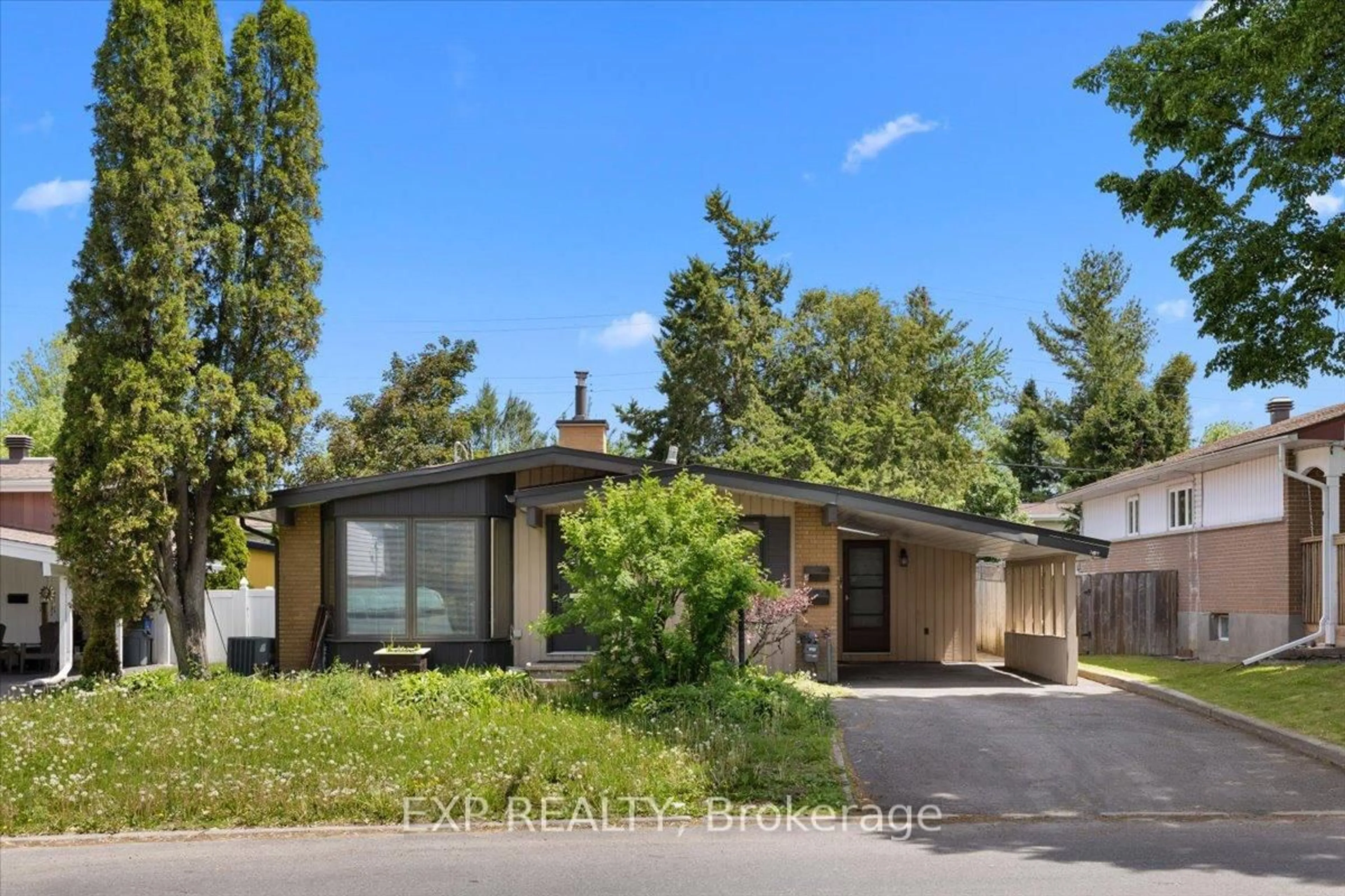 Unknown for 2335 Harding Rd, Ottawa Ontario K1G 3B7