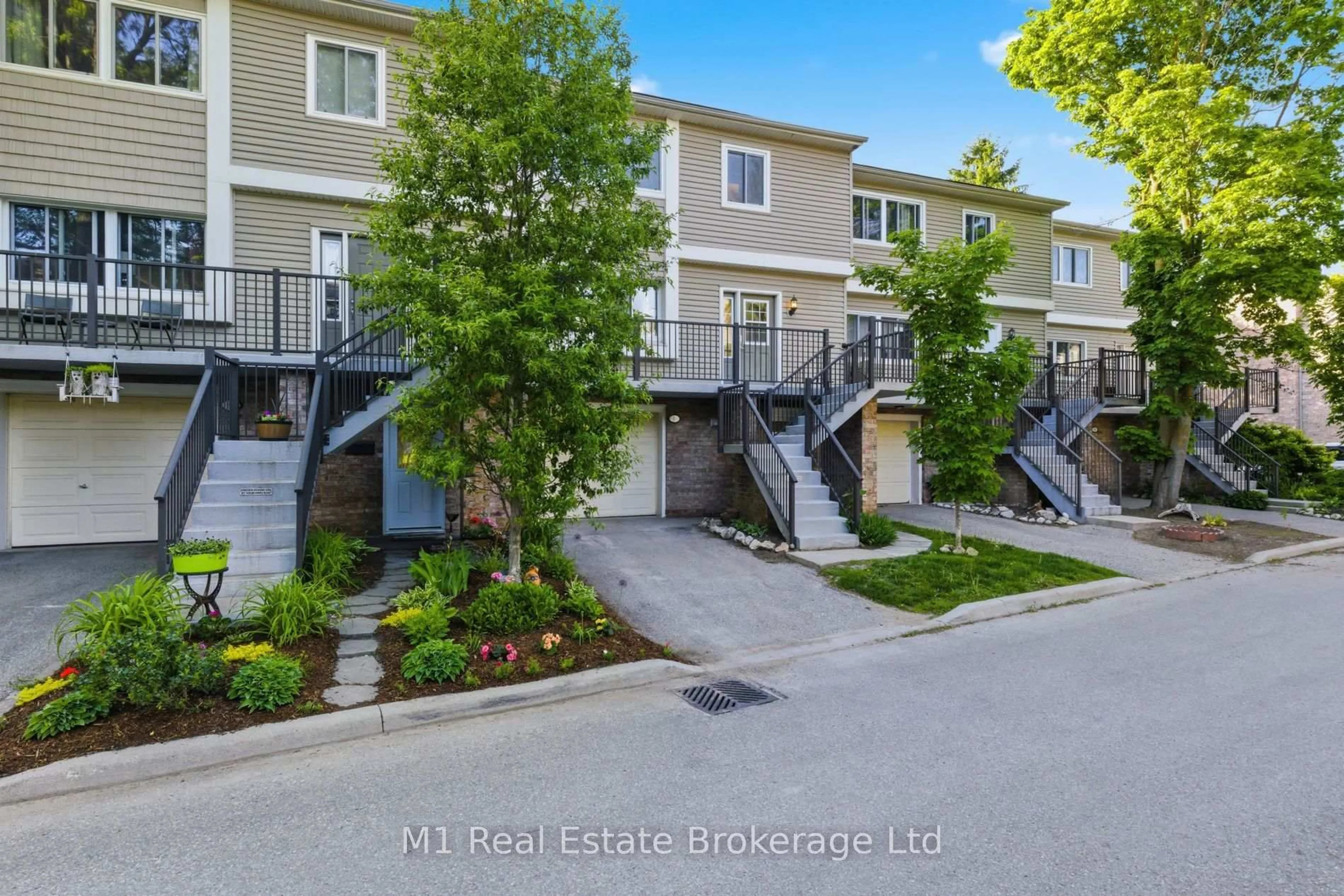Patio, street for 295 Water St #85, Guelph Ontario N1G 2X5