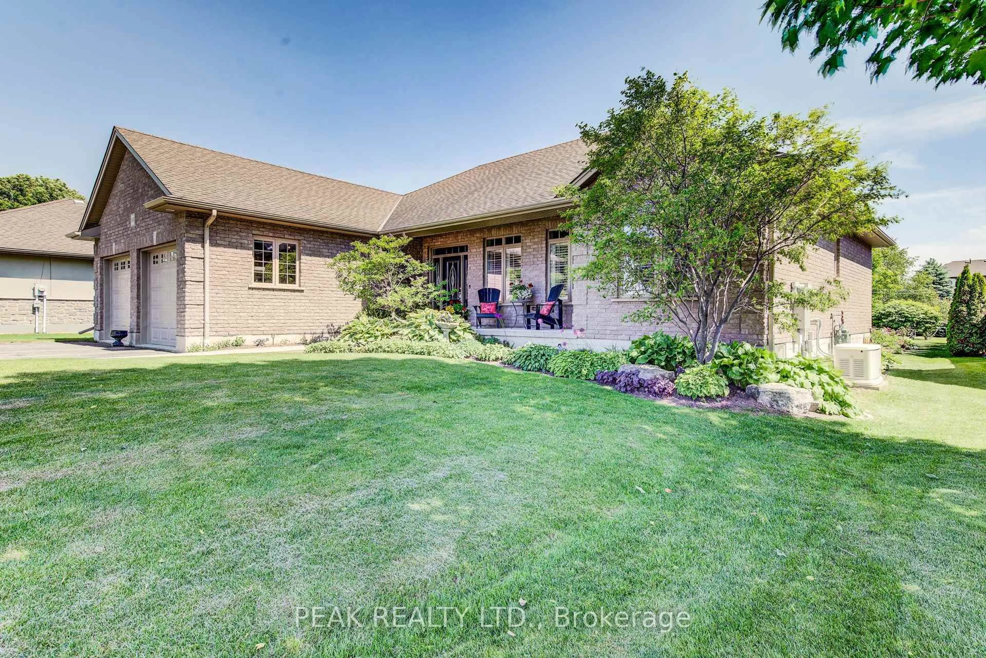 A pic from outside/outdoor area/front of a property/back of a property/a pic from drone, street for 355 Woodstock St, East Zorra-Tavistock Ontario N0B 2R0
