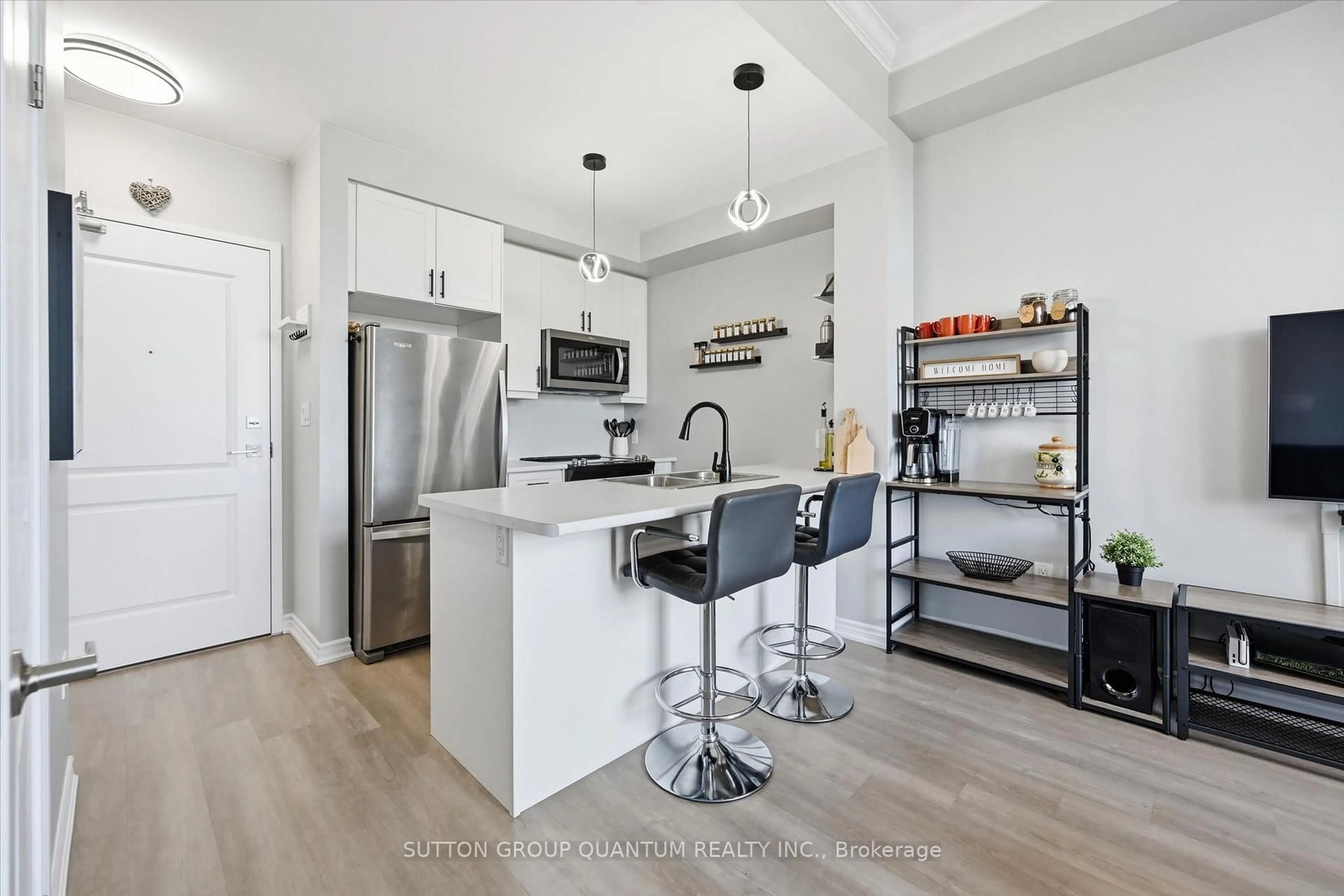 Open concept kitchen, unknown for 450 Dundas St #514, Hamilton Ontario L8B 1Z2