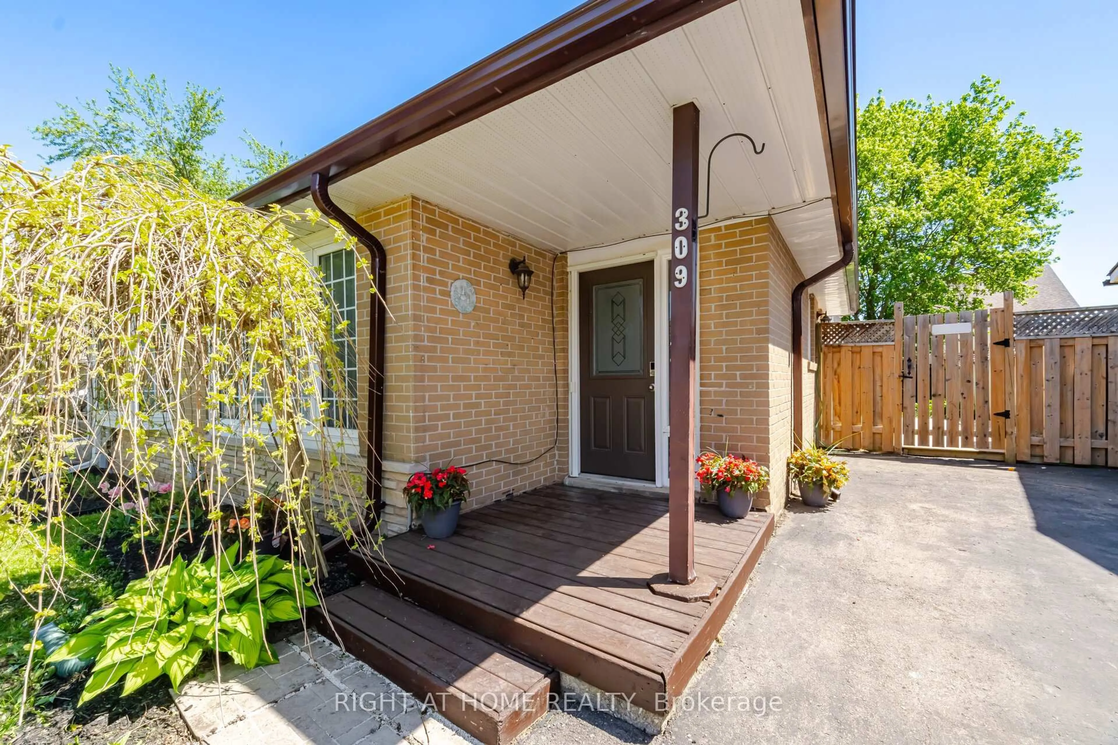 Unknown for 309 Simon St, Shelburne Ontario L9V 2Y5