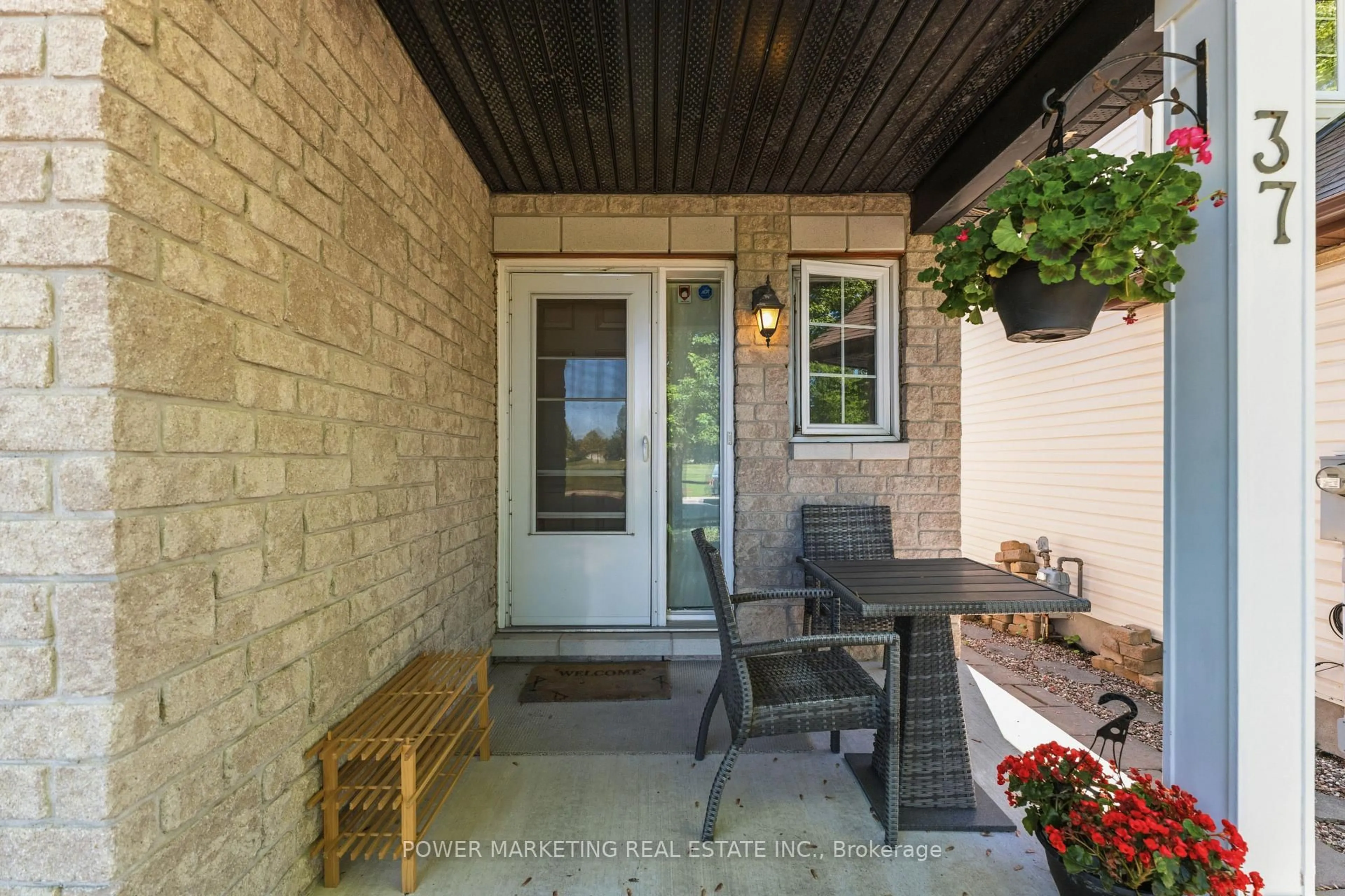 Unknown for 37 Cresthaven Dr, Ottawa Ontario K2G 6T8