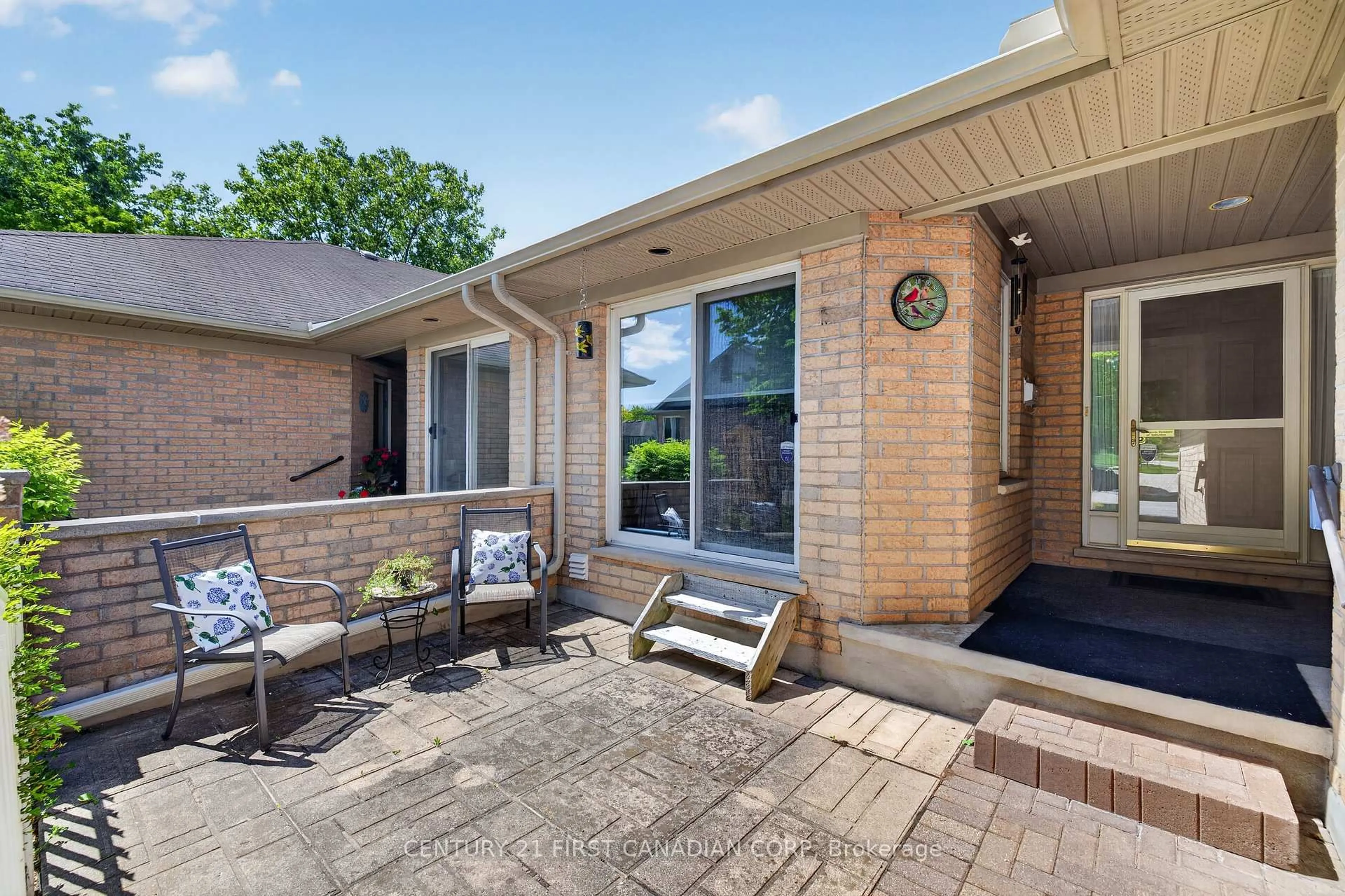 Home with brick exterior material, street for 861 Shelborne St #14, London South Ontario N5Z 5C5