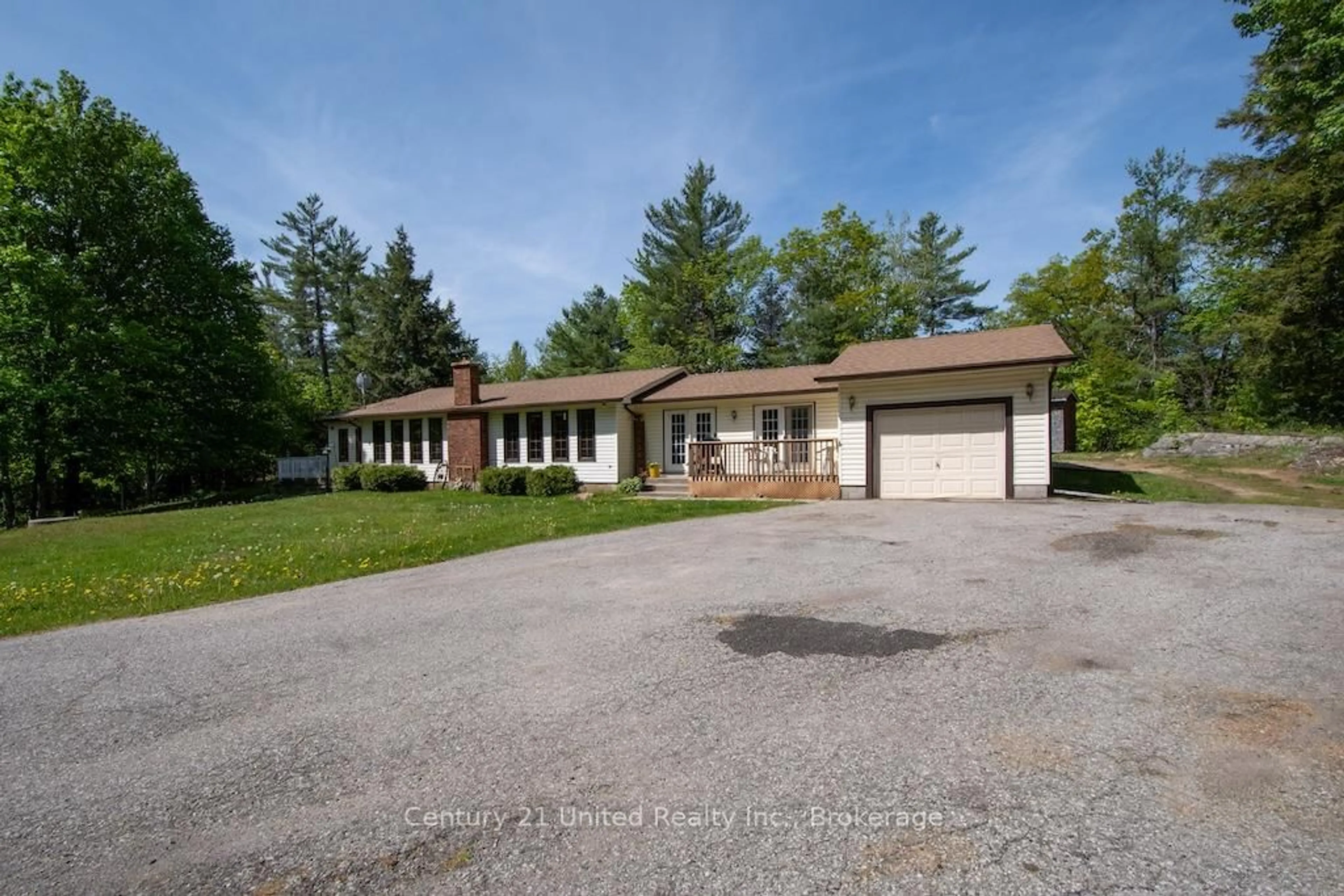 A pic from outside/outdoor area/front of a property/back of a property/a pic from drone, street for 254 County Rd 620, North Kawartha Ontario K0L 1A0