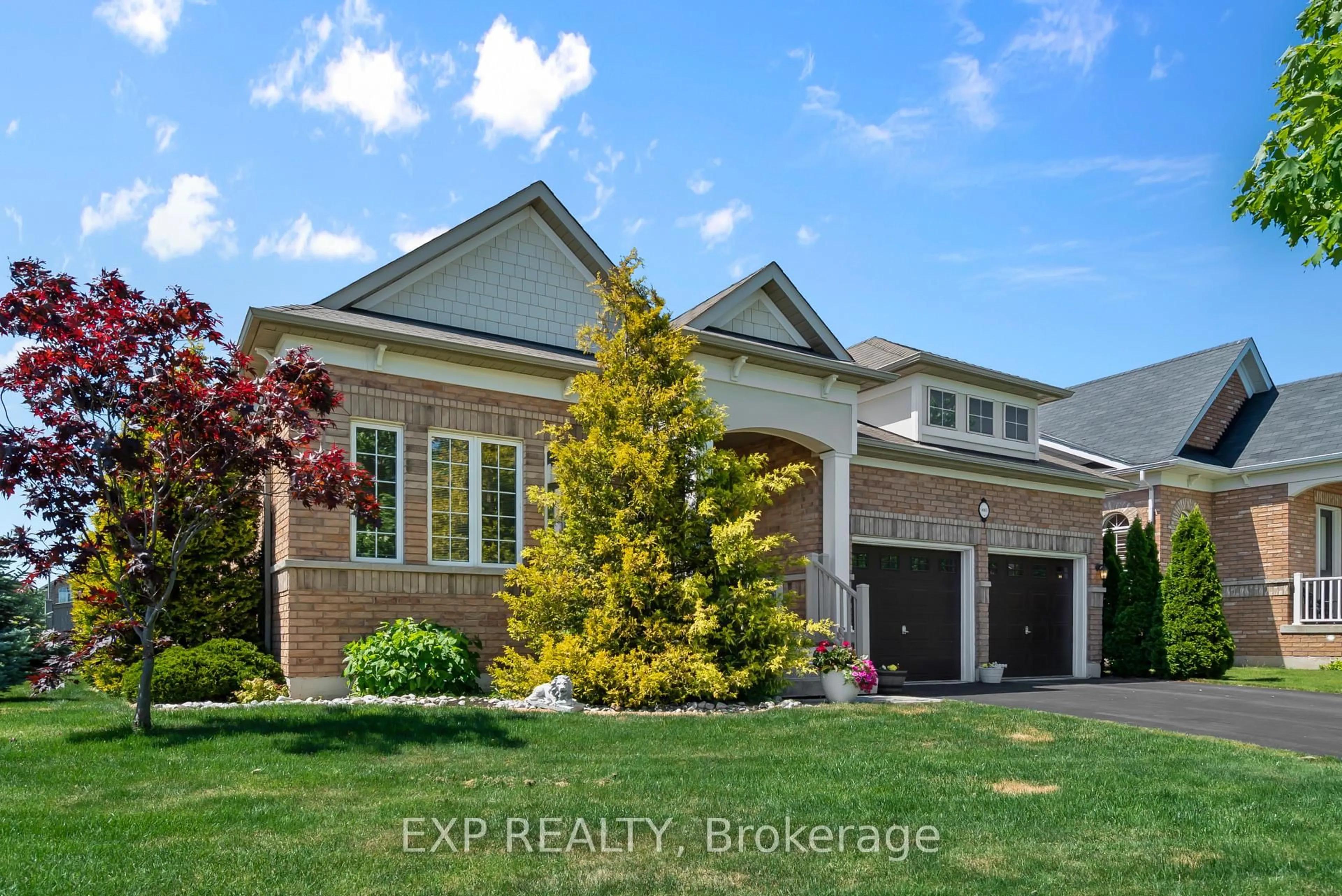 Home with brick exterior material, building for 9001 Tristar Cres, Niagara Falls Ontario L2G 0E6