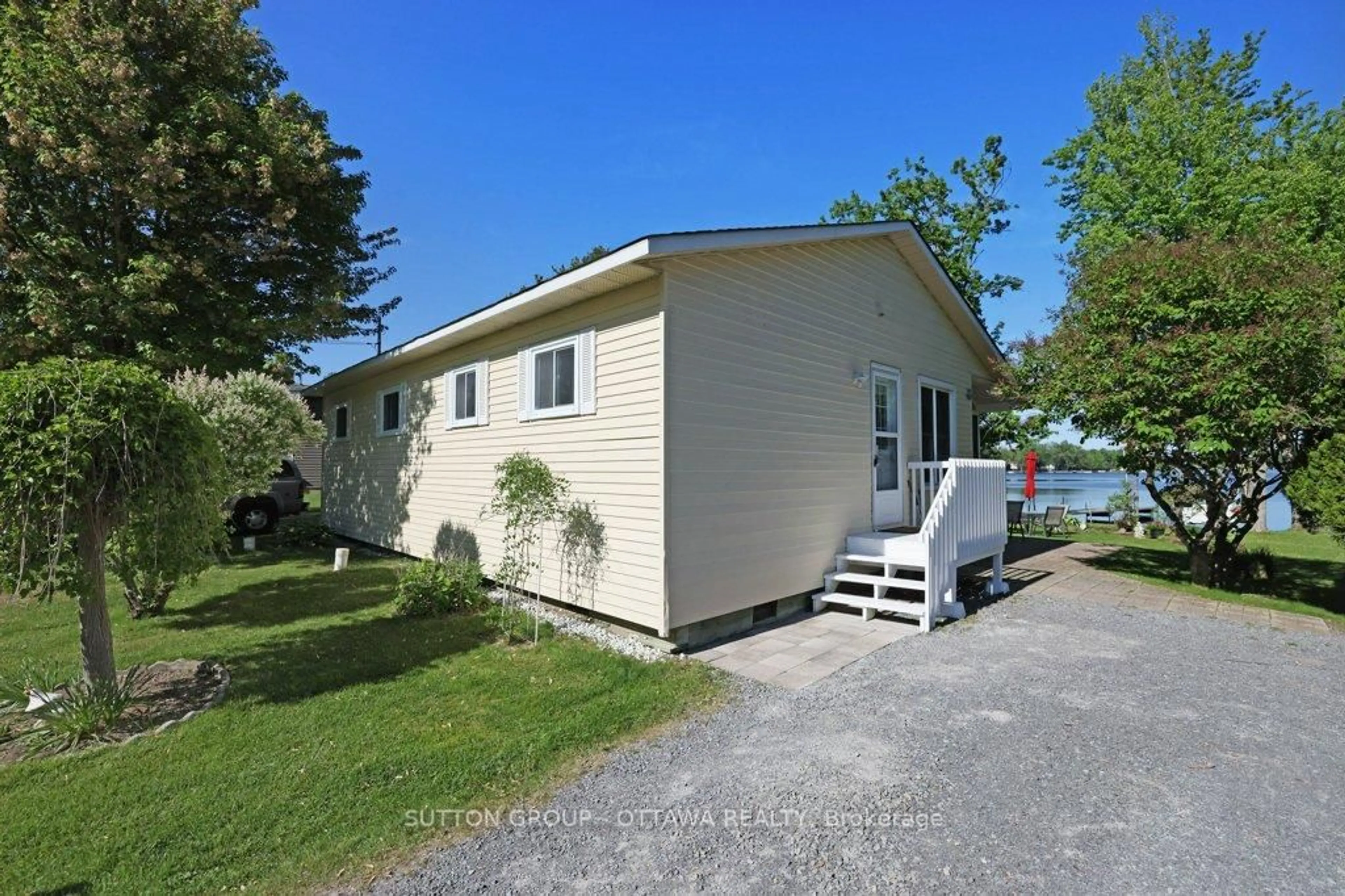 Unknown for 225 Montgomery Park Rd, Carleton Place Ontario K7C 3P1