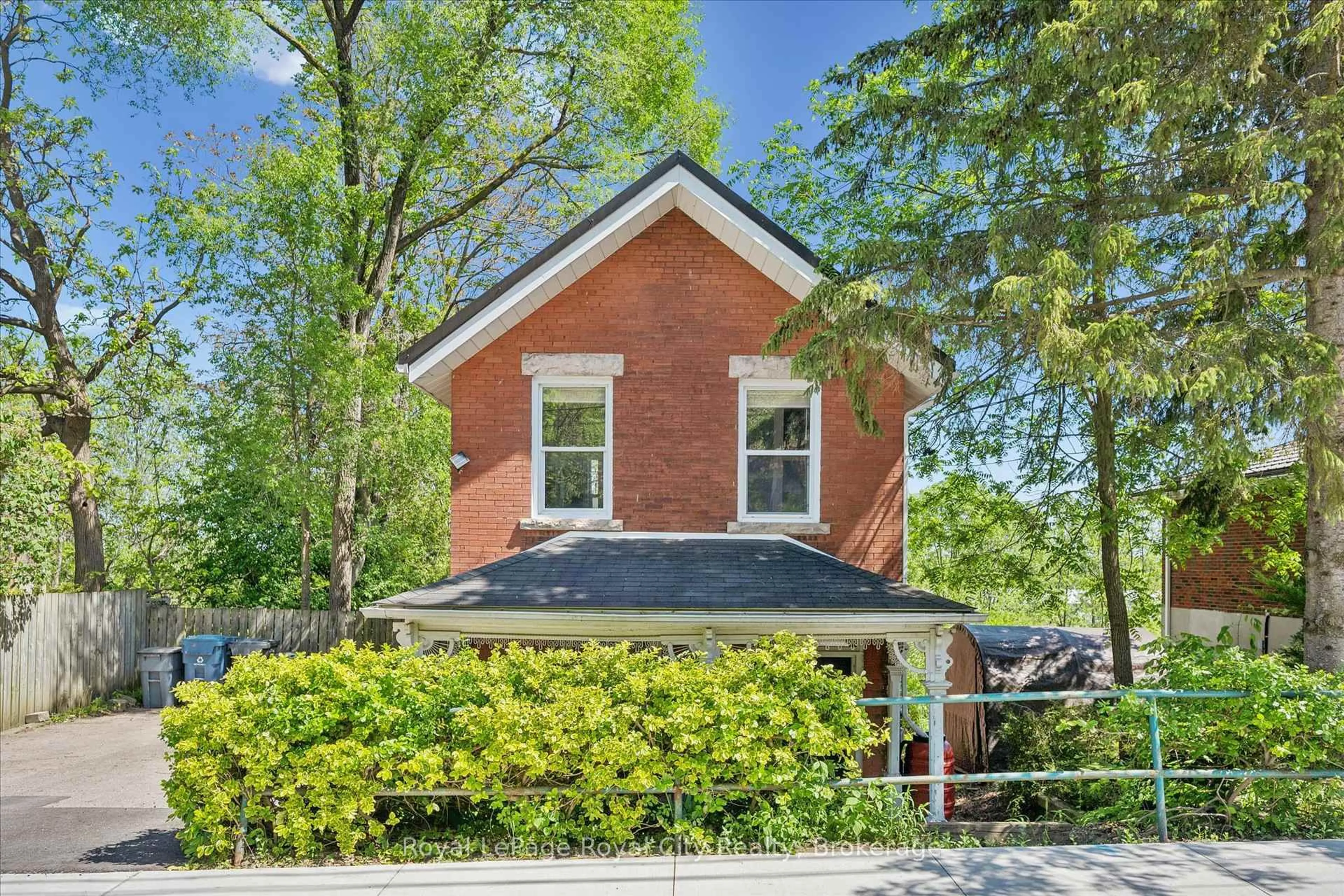Home with brick exterior material, street for 115 Grove St, Guelph Ontario N1E 2W8