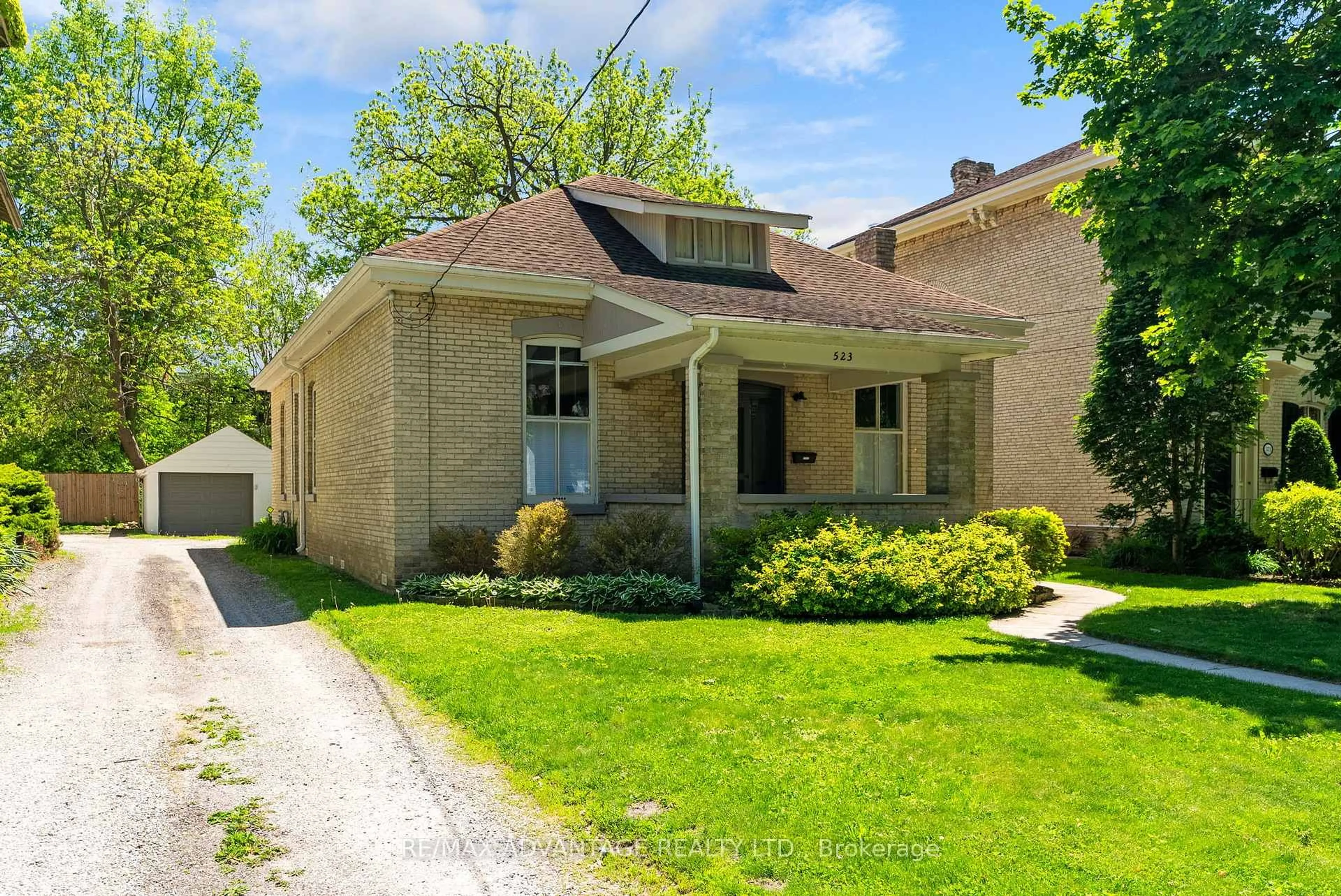 Home with brick exterior material, street for 523 Dufferin Ave, London East Ontario N6B 2A3