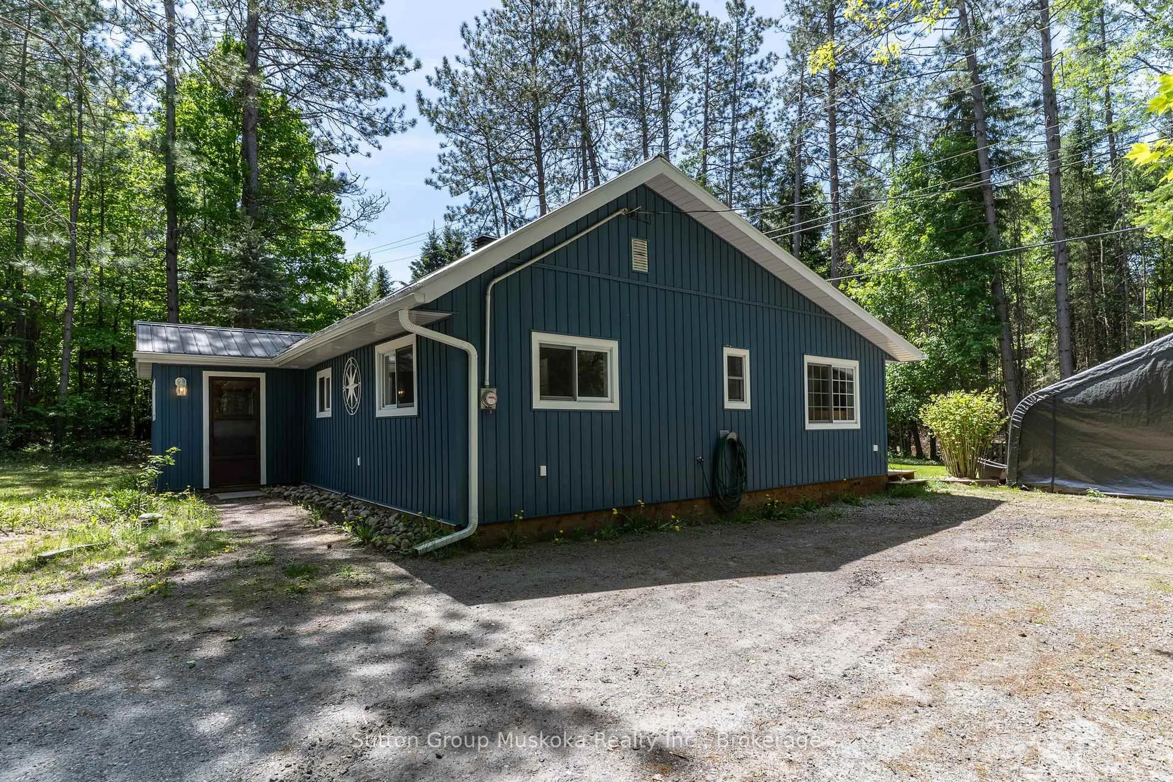 Unknown for 290 South Waseosa Lake Rd, Huntsville Ontario P1H 2N5