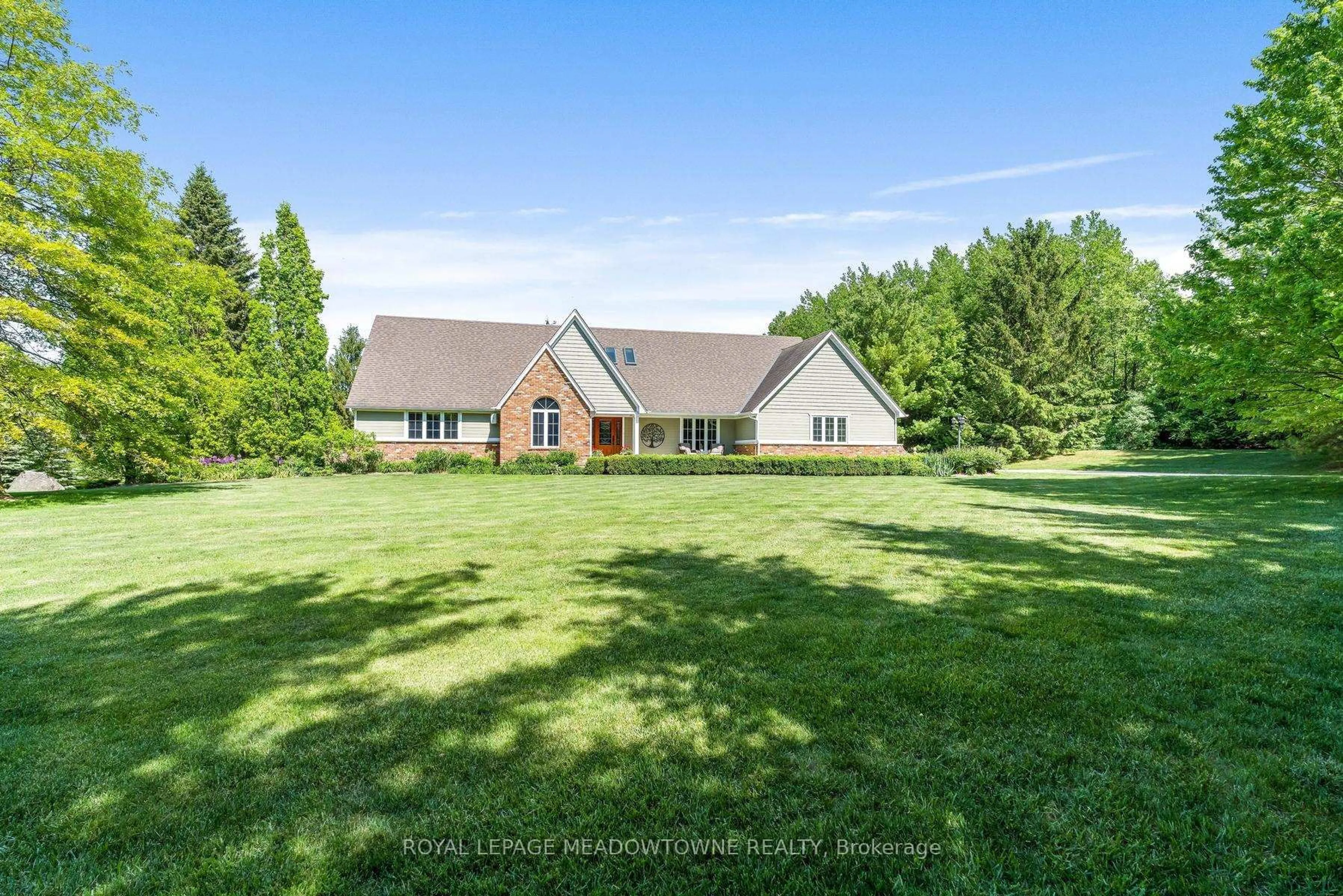 A pic from outside/outdoor area/front of a property/back of a property/a pic from drone, unknown for 5263 Tenth Line, Erin Ontario N0B 1T0