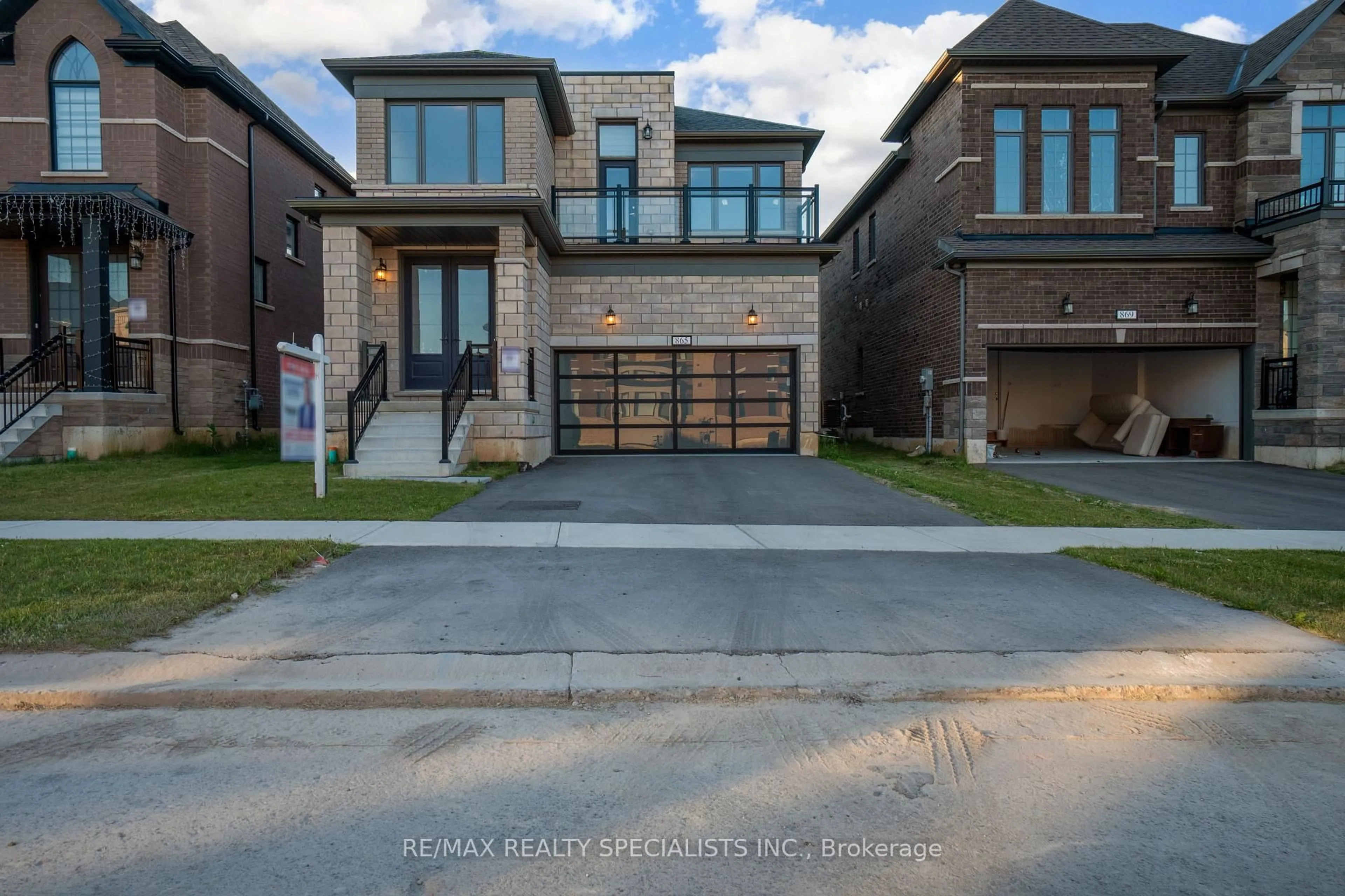 Home with brick exterior material, street for 865 Knights Lane, Woodstock Ontario N4T 0P7