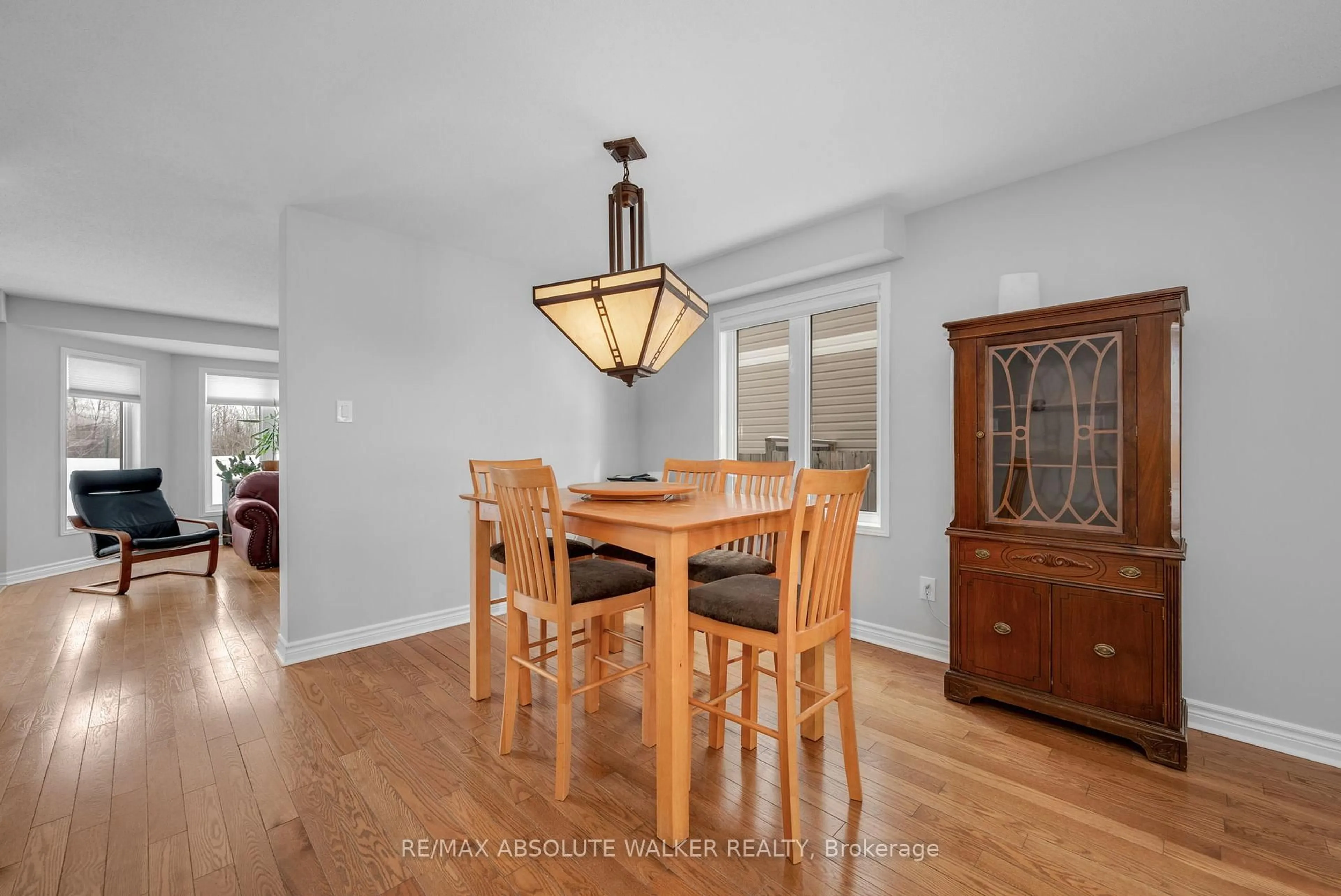 Dining room, unknown for 2351 Glandriel Cres, Orleans Ontario K4A 4S8
