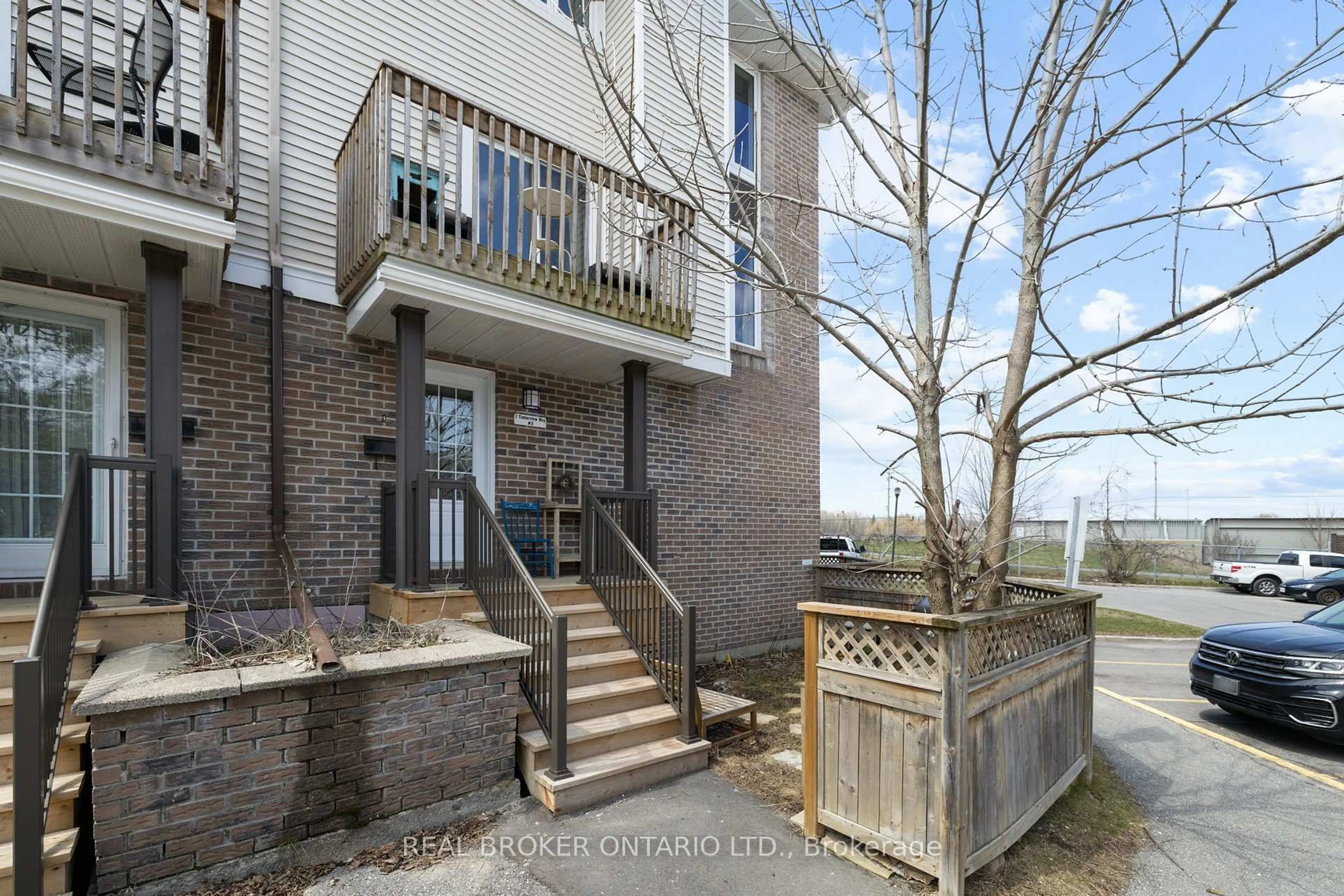 Unknown for 7 Timberview Way #3, Ottawa Ontario K2H 9M5