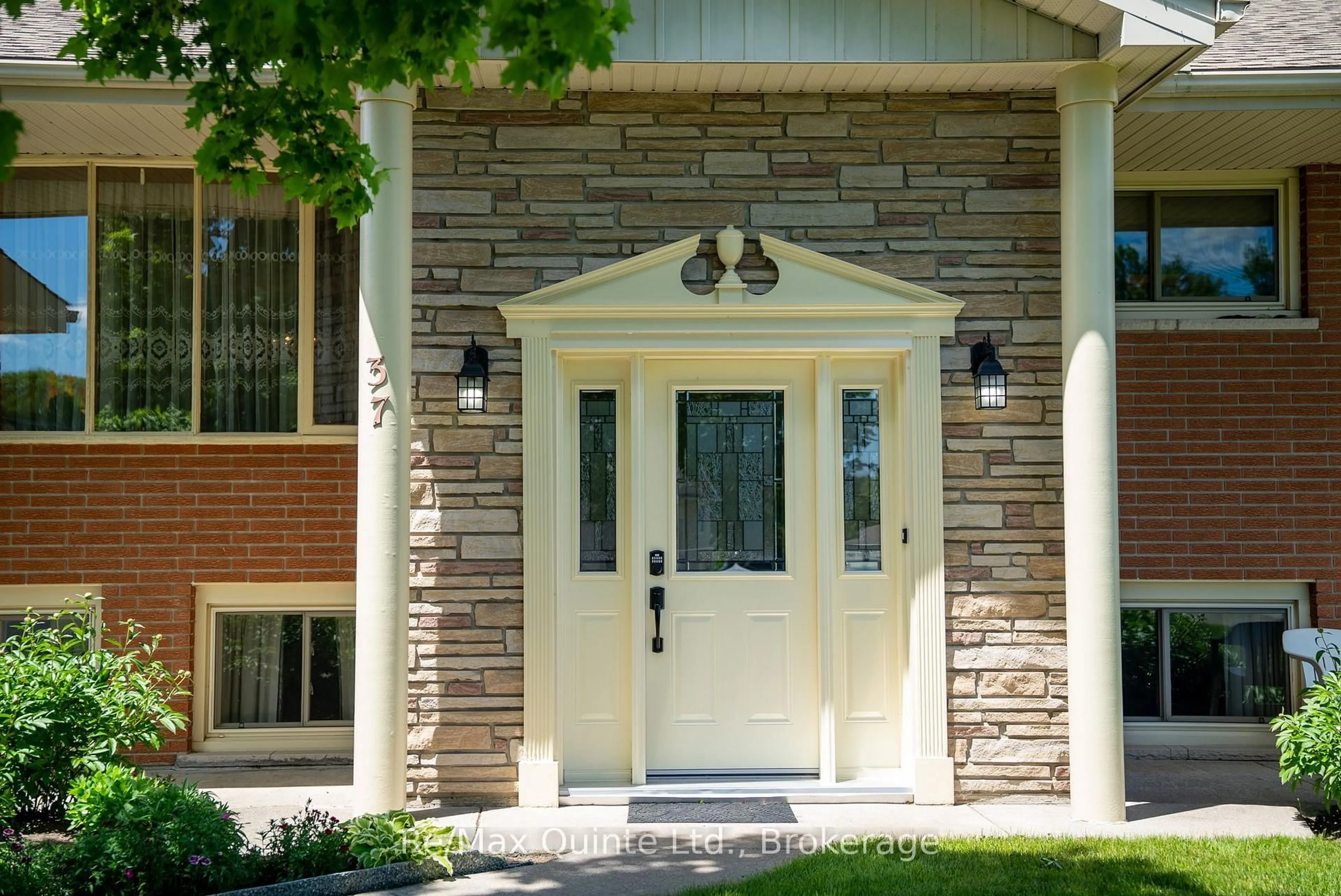 Unknown for 37 Wickens St, Quinte West Ontario K8V 0B3