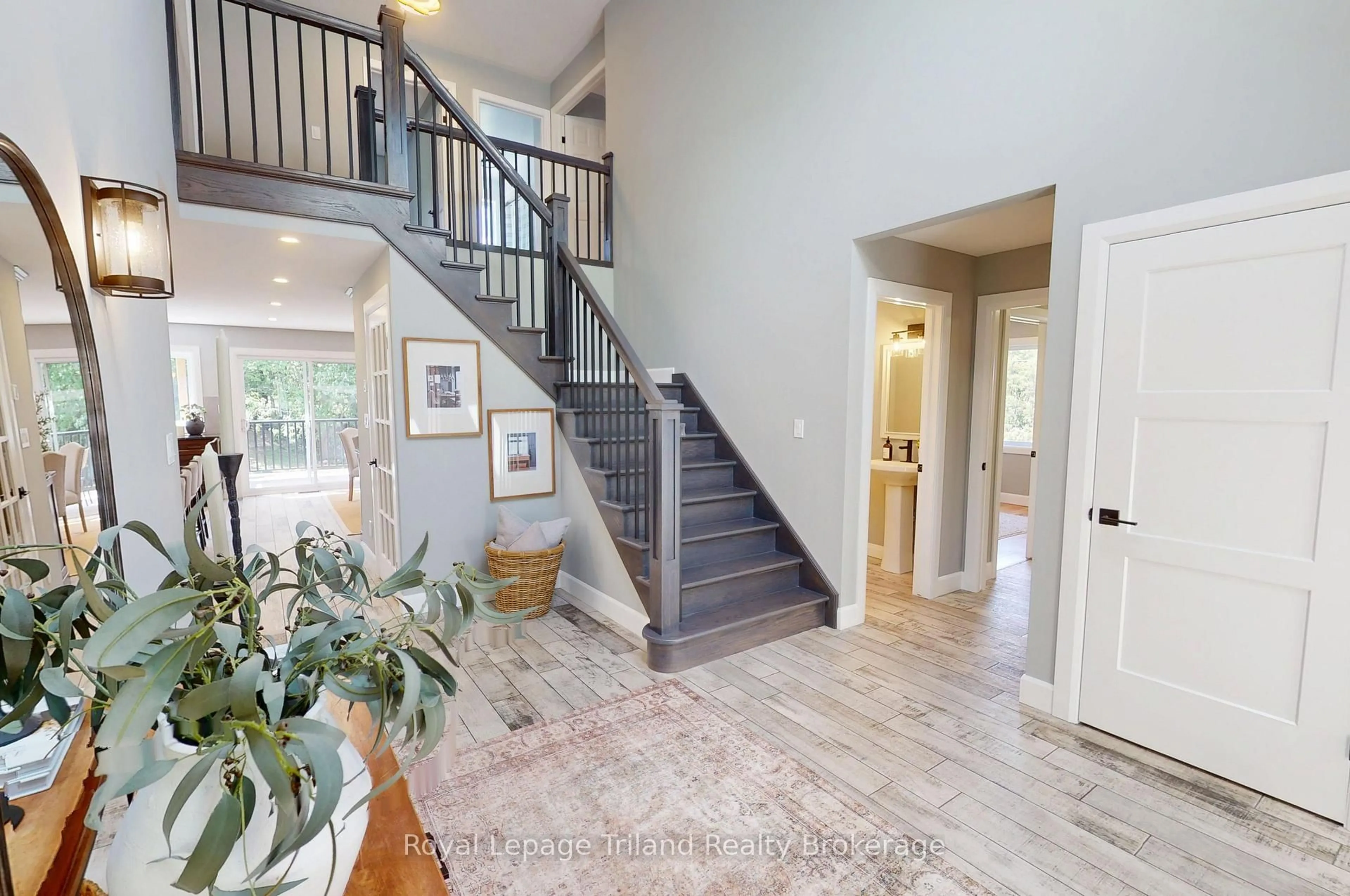 Indoor entryway for 310 Finkle St, Woodstock Ontario N4S 3E5
