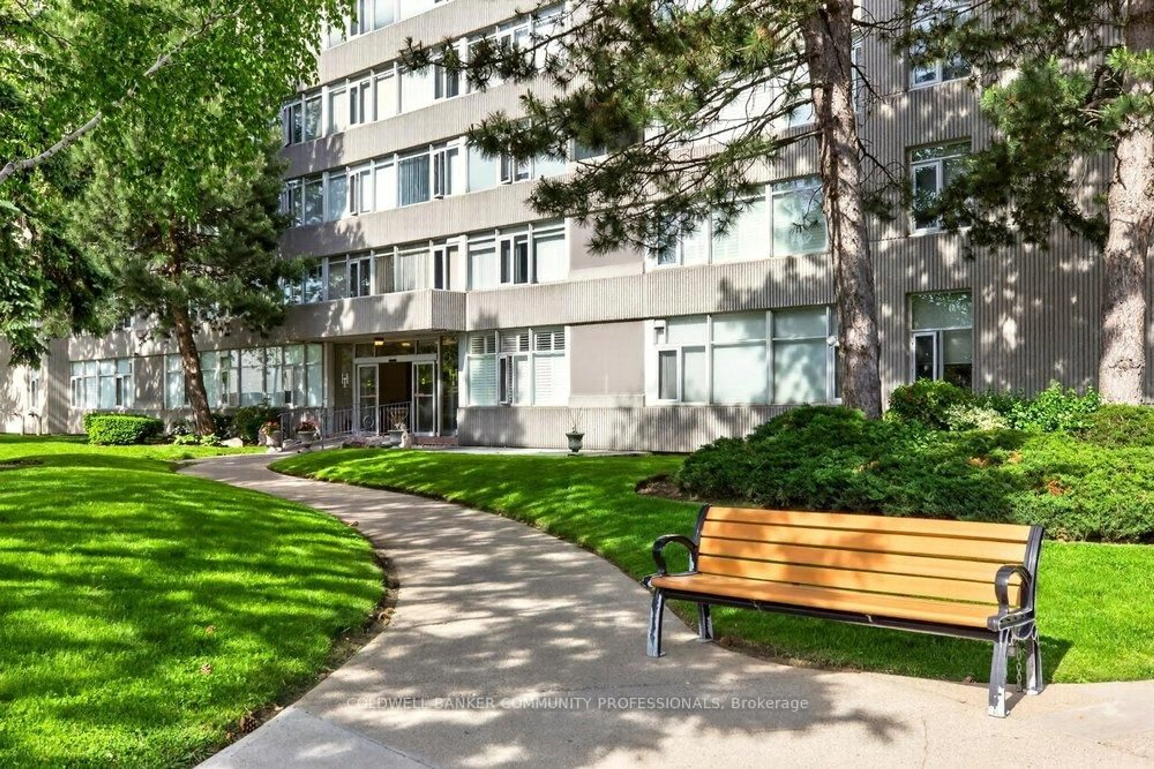 Unknown for 30 Harrisford St #1107, Hamilton Ontario L8K 6M9