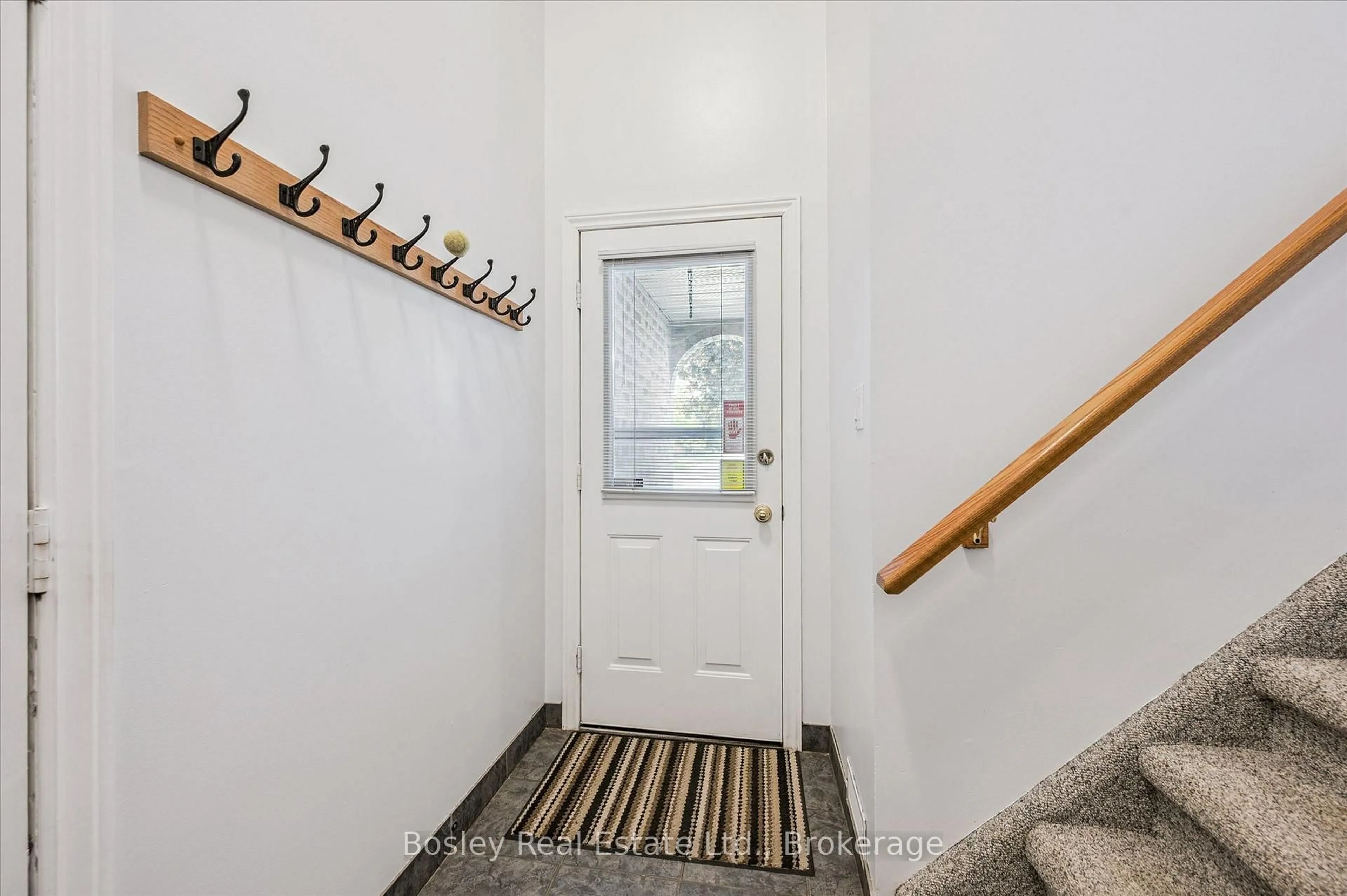 Indoor entryway for 23 Memory Lane, Cambridge Ontario N3C 3X7