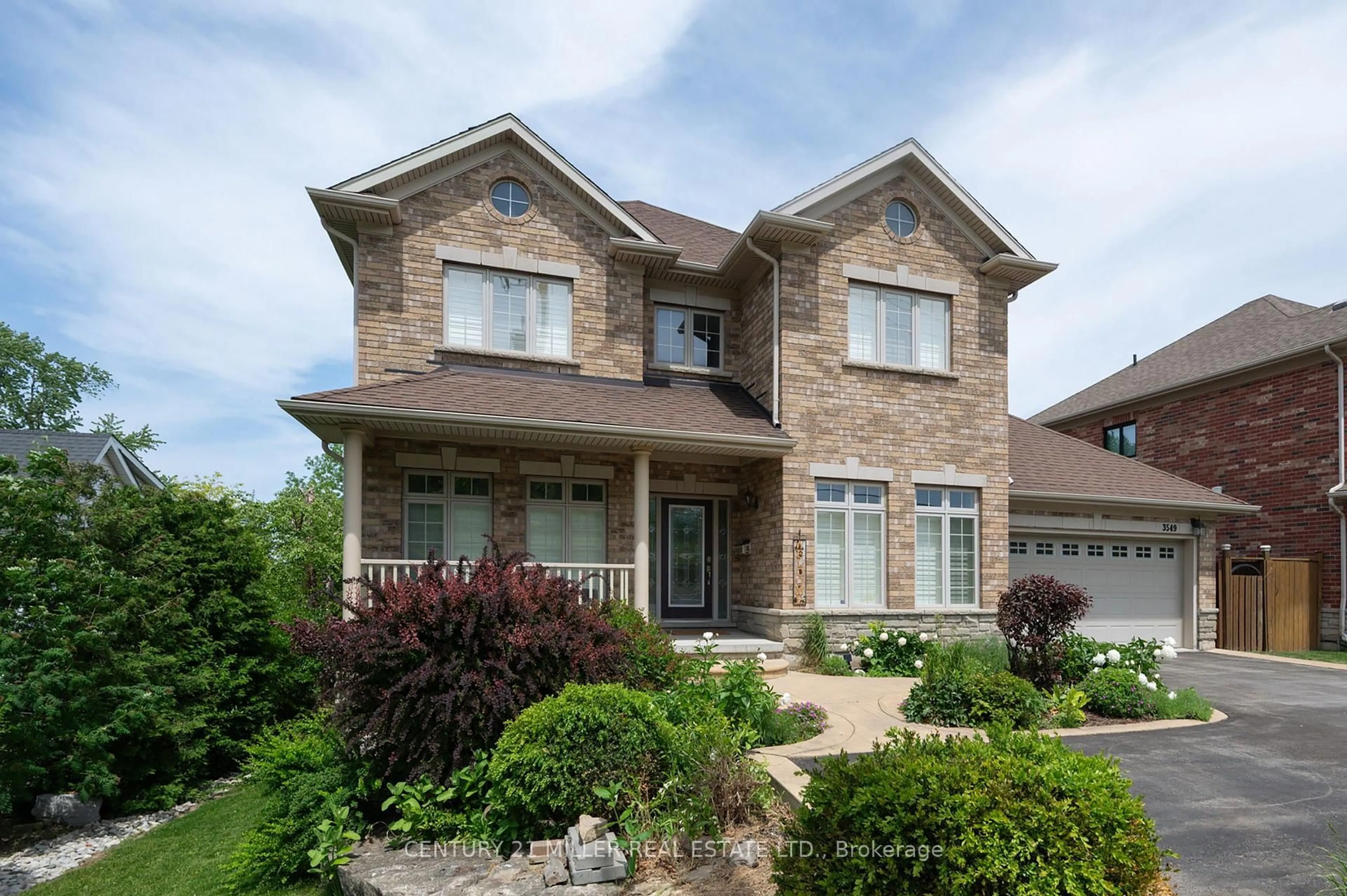 Home with brick exterior material, street for 3549 King St, Lincoln Ontario L0R 2C0