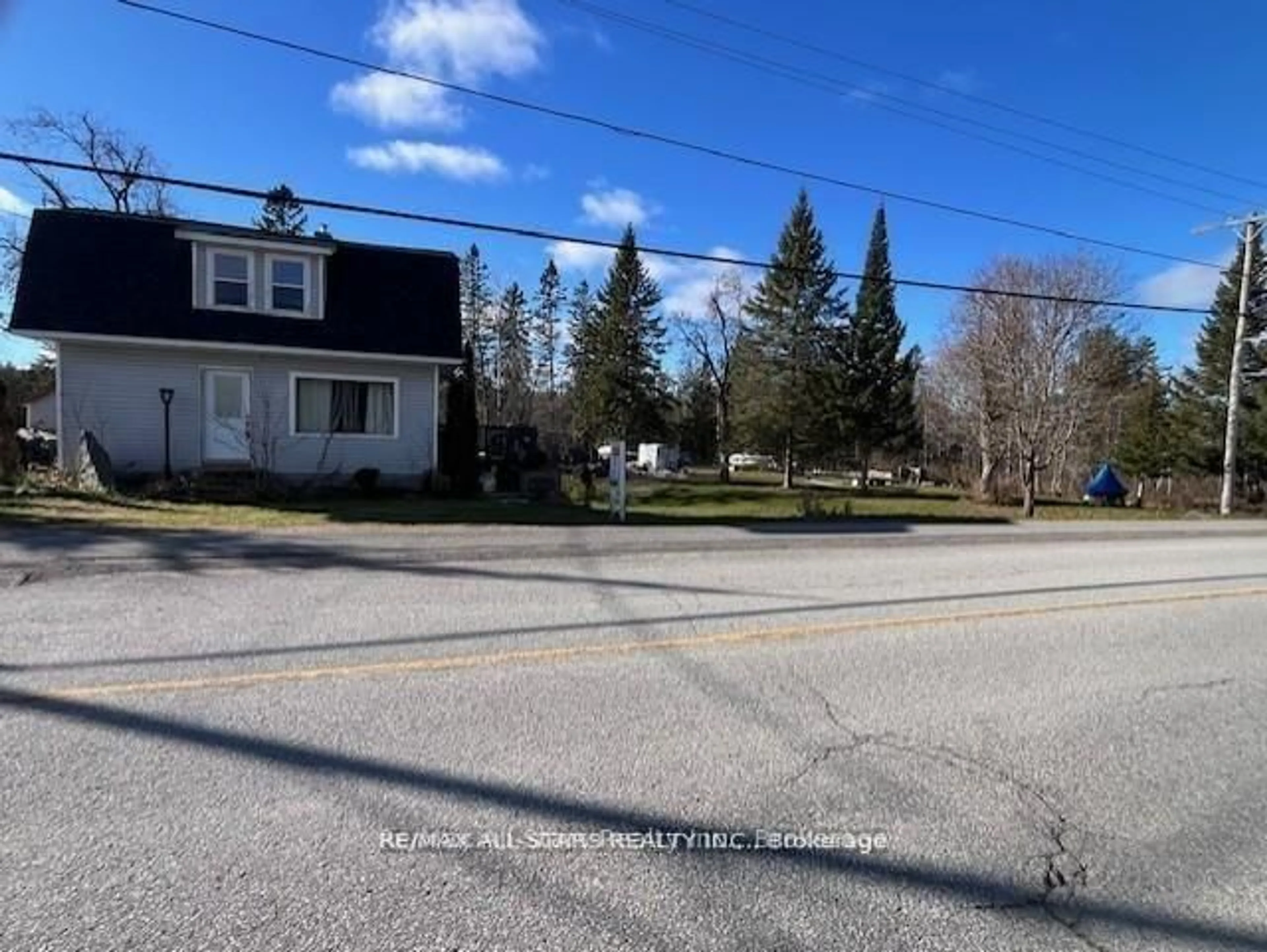 Blurry image for 211 Burnt River Rd, Kawartha Lakes Ontario K0M 1C0