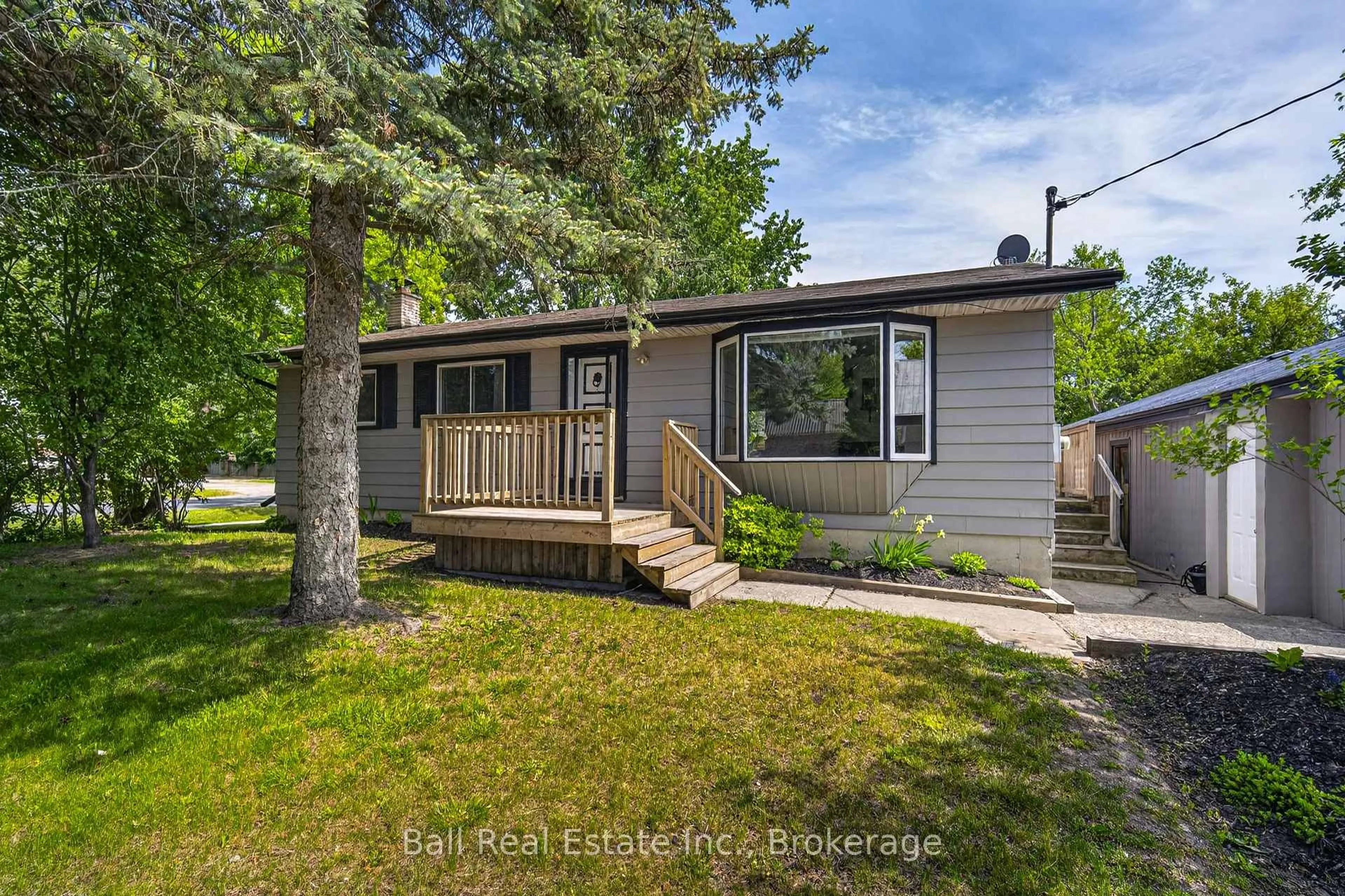 Home with vinyl exterior material, street for 5 Chippewa Ave, Selwyn Ontario K0L 2H0
