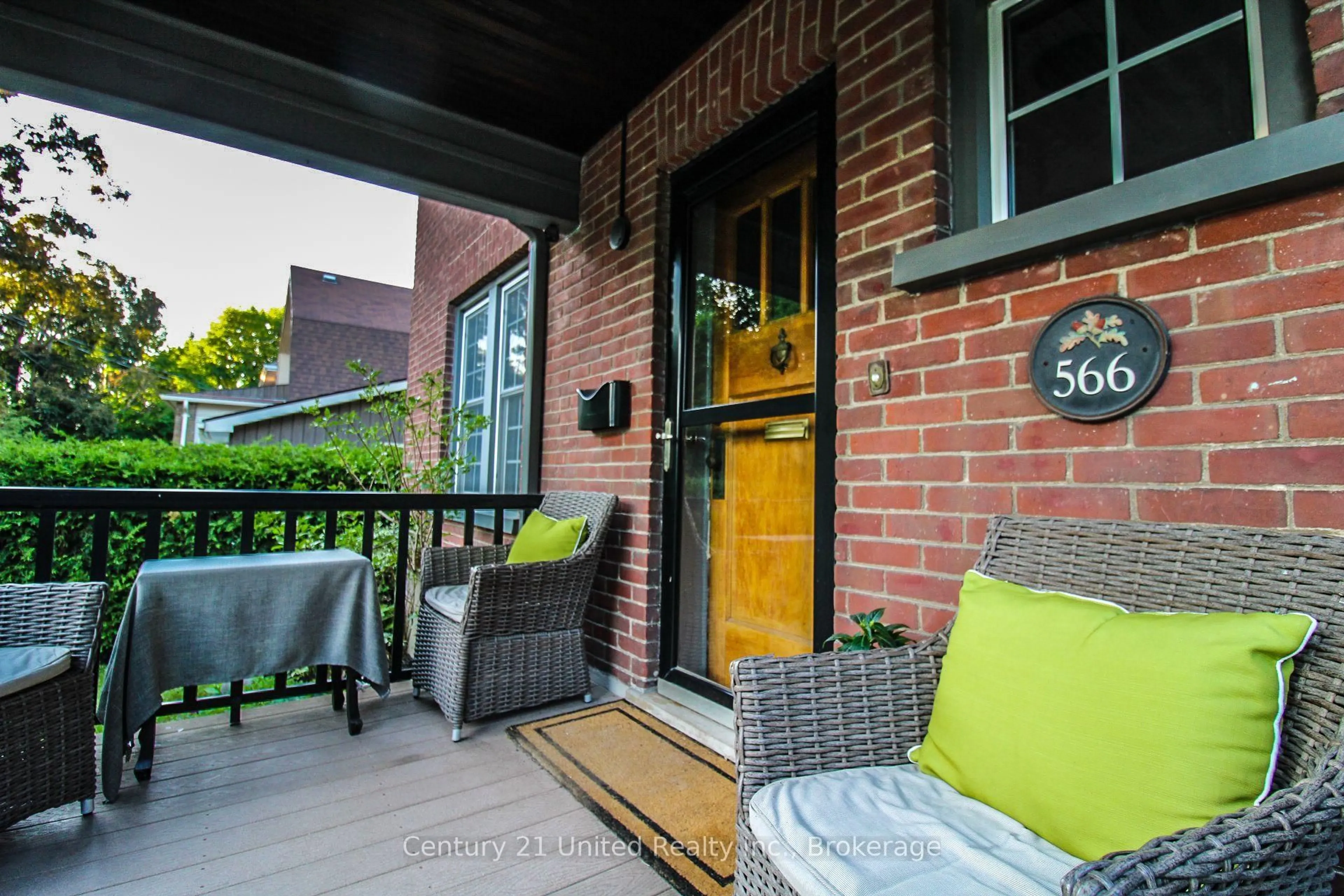 Patio, street for 566 Waterford St, Peterborough Ontario K9H 3K6