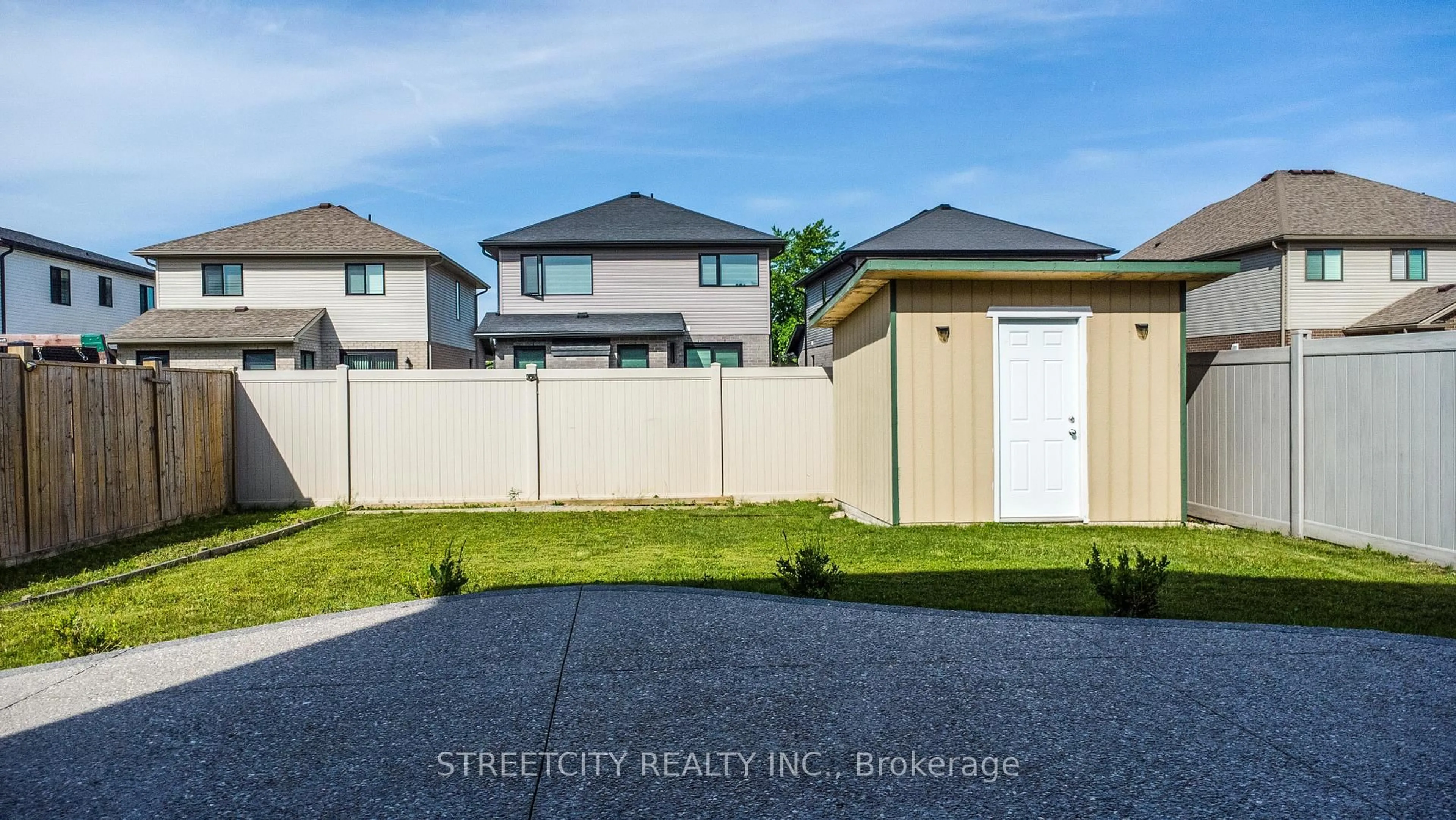 Unknown for 937 Lennon Way, London North Ontario N6G 0W9