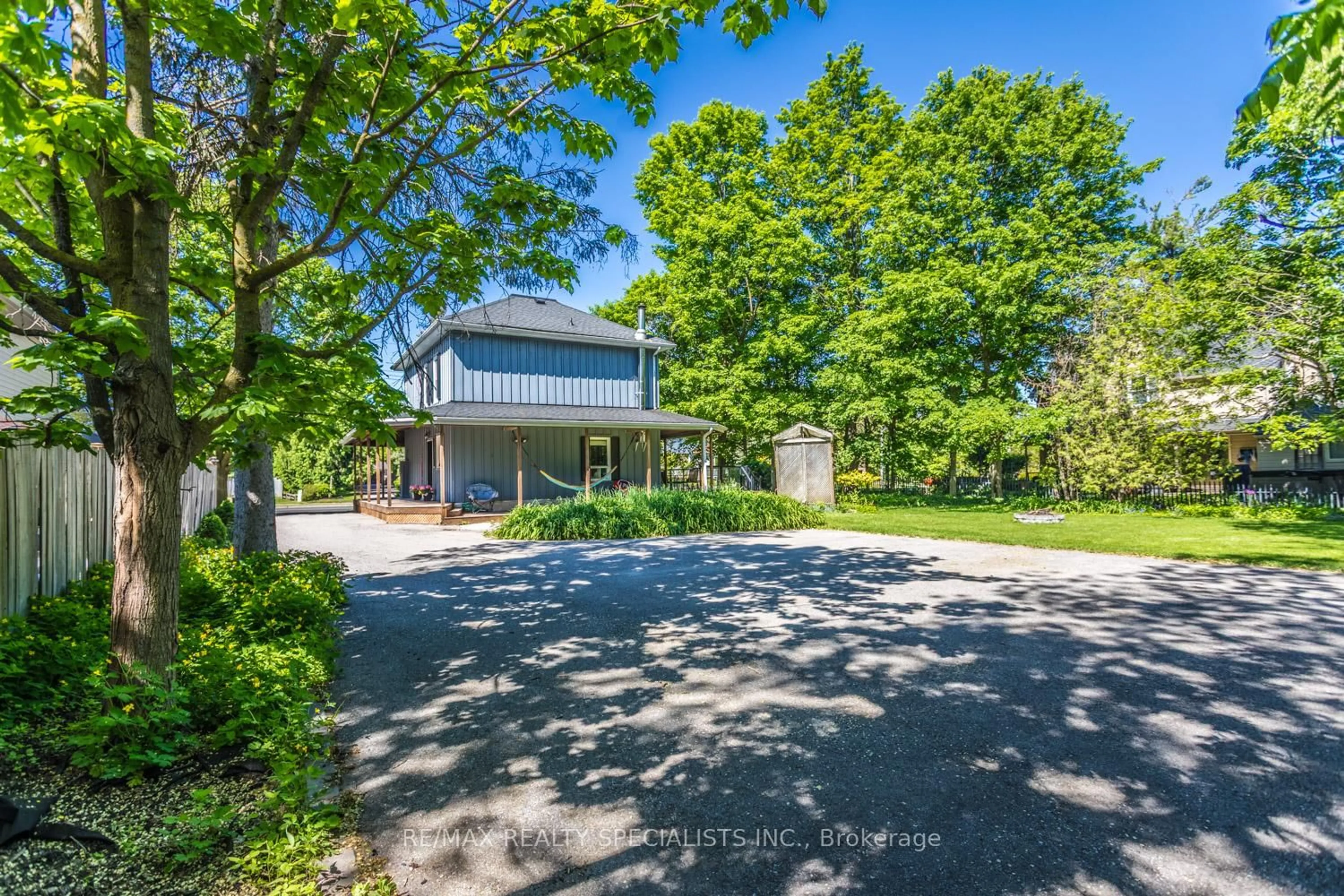 A pic from outside/outdoor area/front of a property/back of a property/a pic from drone, street for 241 Main St, Erin Ontario N0B 1T0