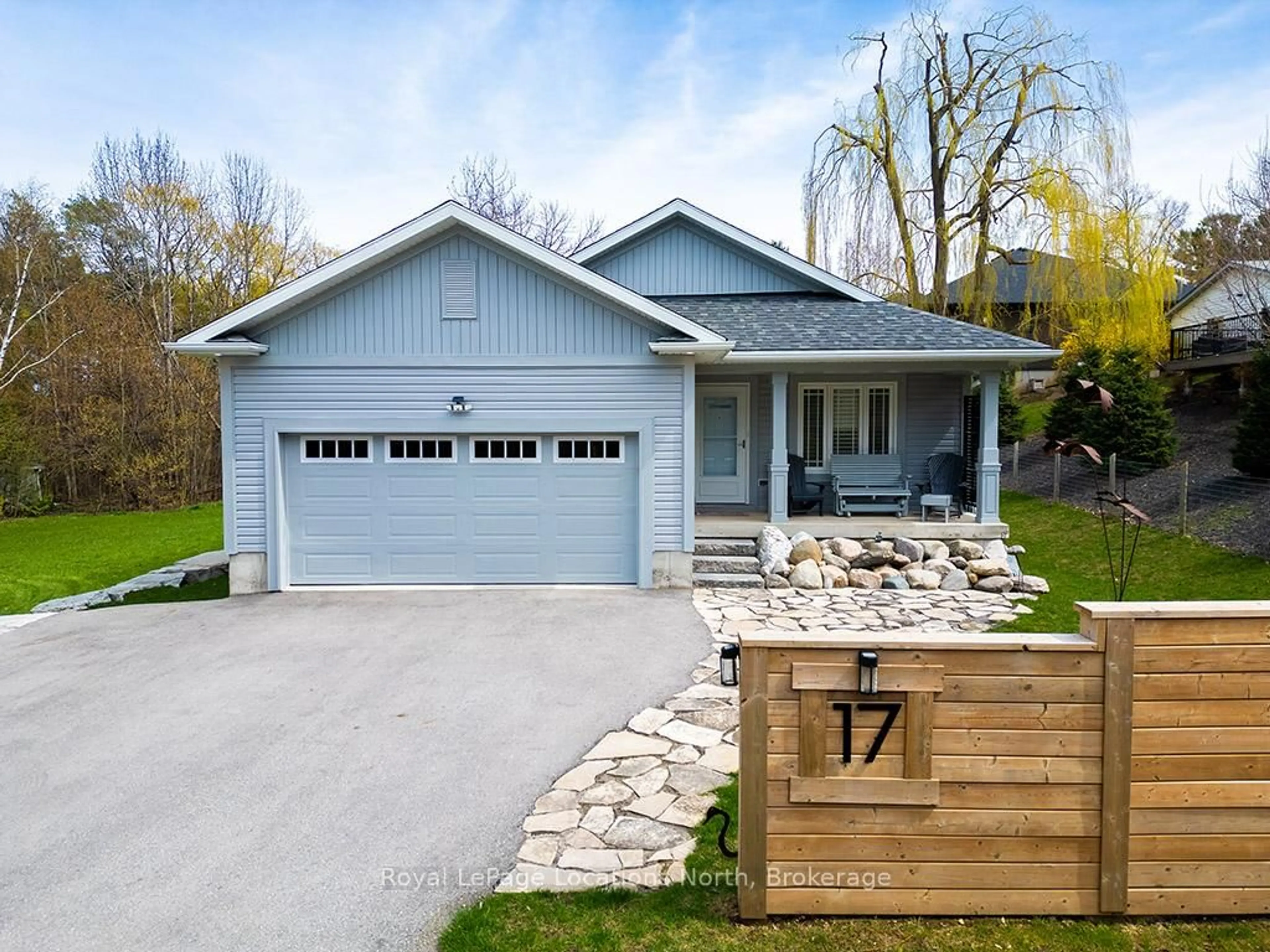 Home with vinyl exterior material, street for 17 Elgin St, Blue Mountains Ontario N0H 2P0