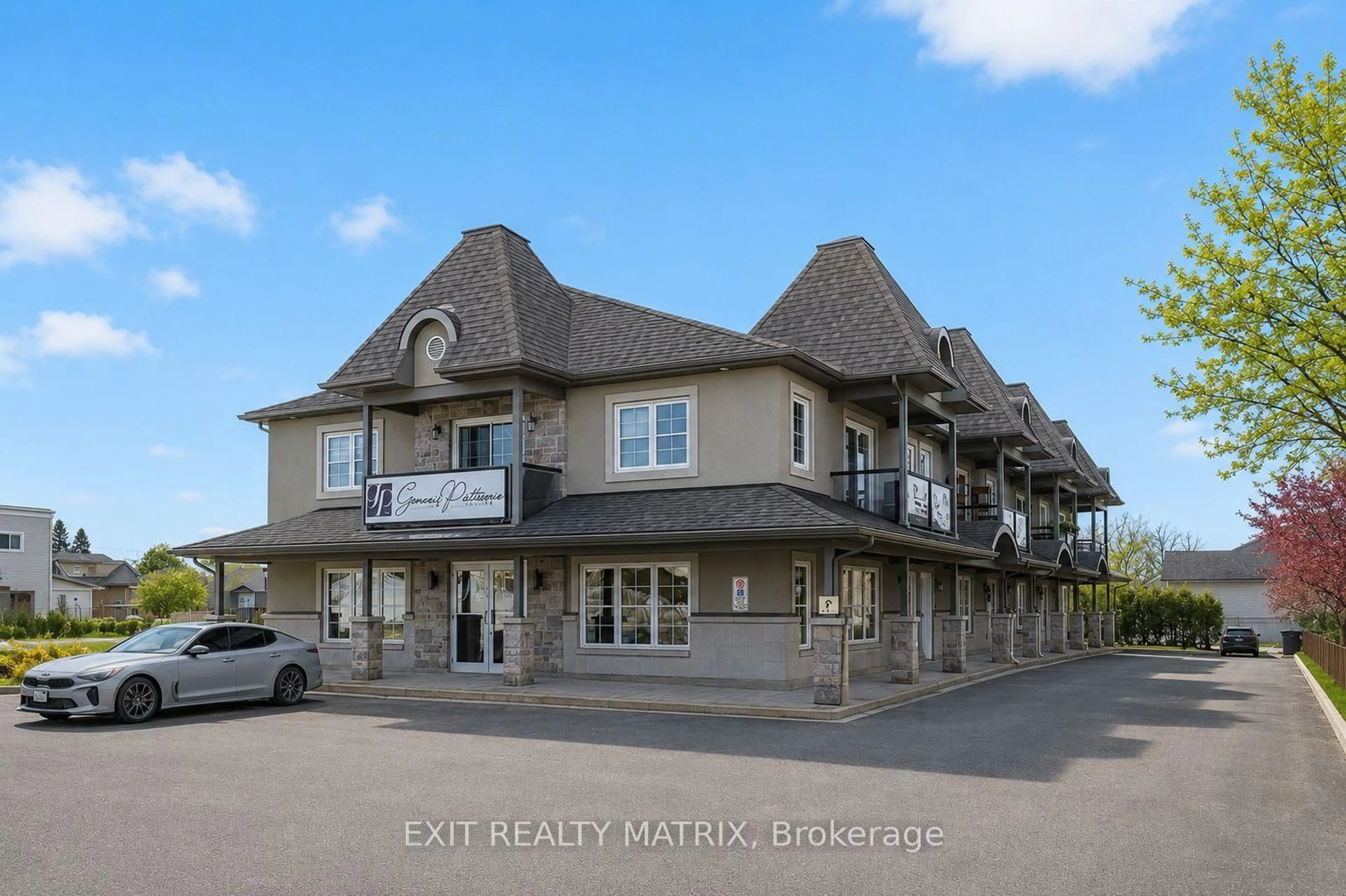 Unknown for 856 Notre-Dame St #103, Russell Ontario K0A 1W0
