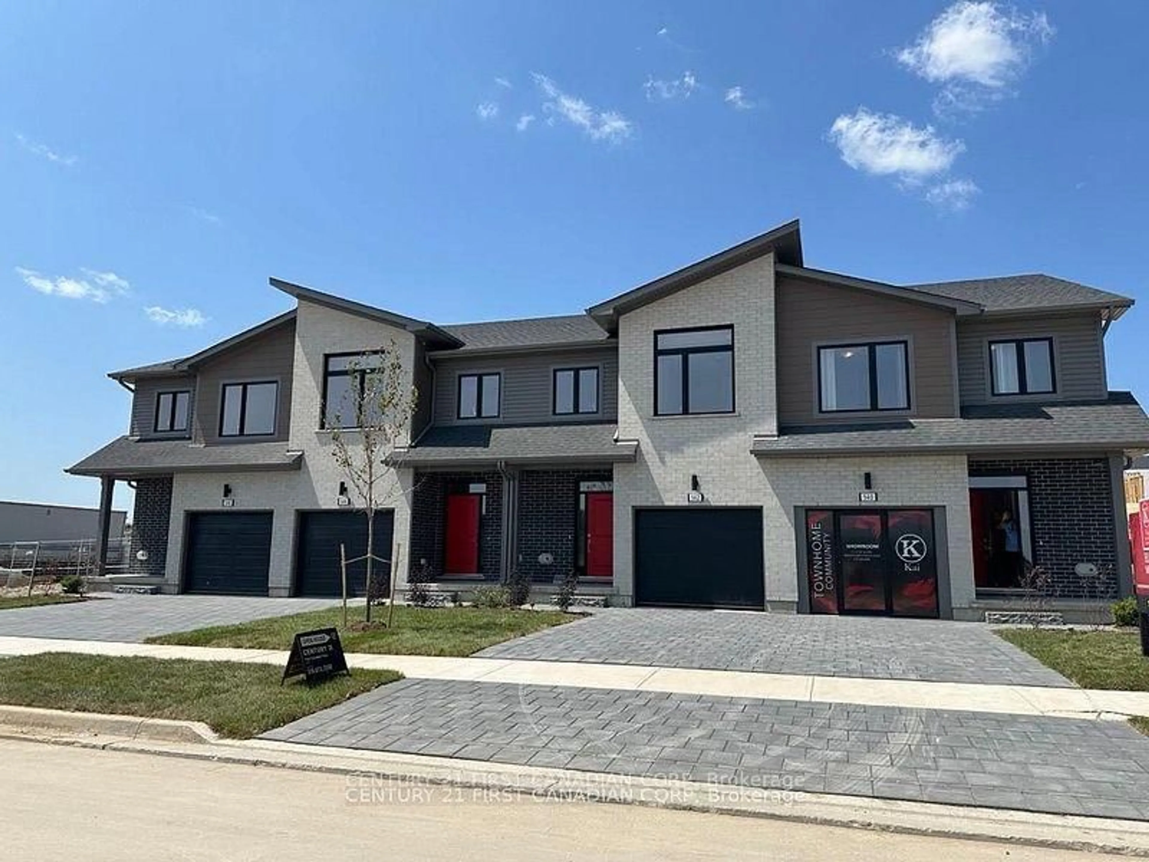 A pic from outside/outdoor area/front of a property/back of a property/a pic from drone, street for 540 Gatestone Rd, London South Ontario N6M 0A2