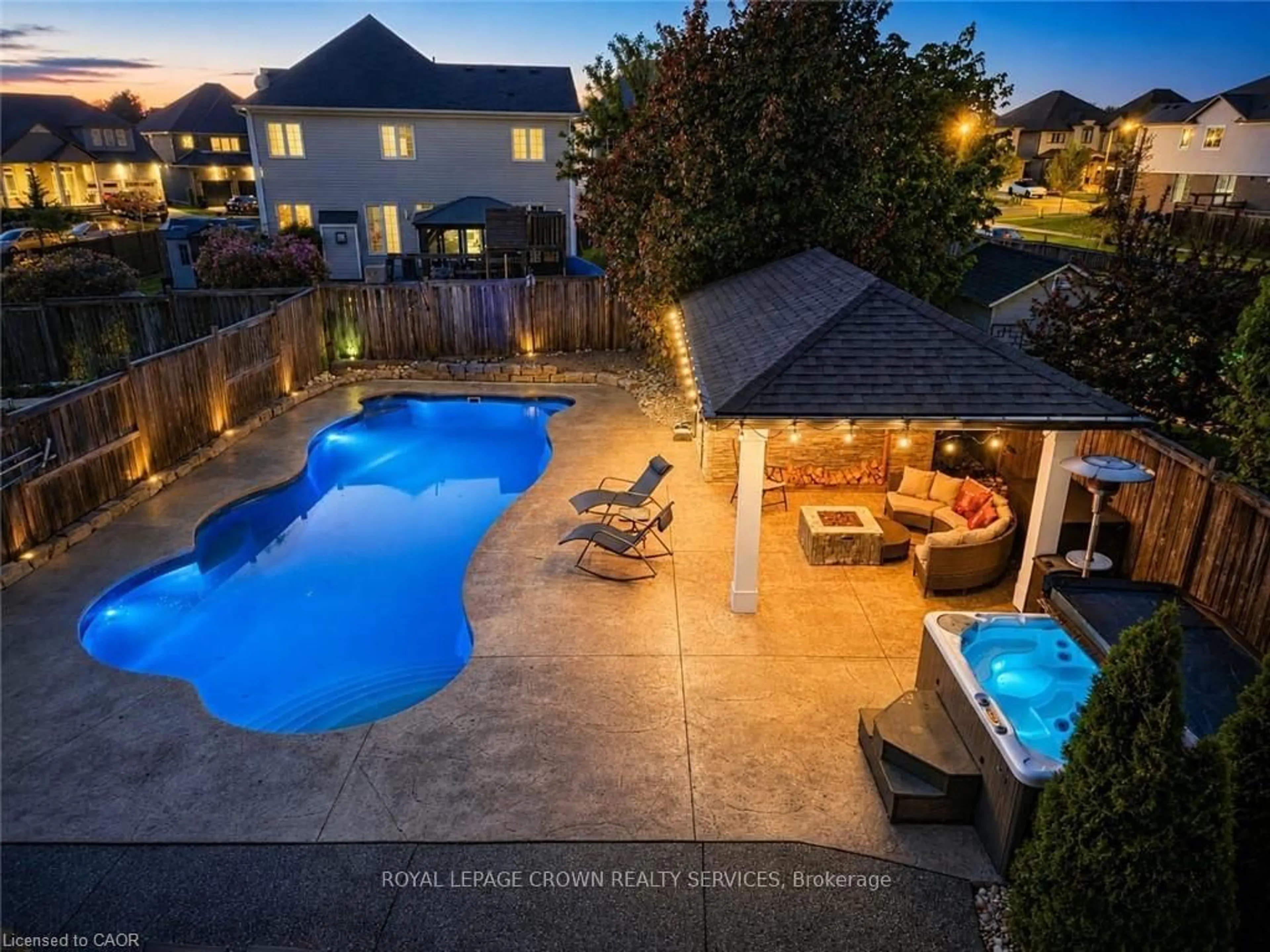 Pool for 14 Reading St, Woolwich Ontario N0B 1M0
