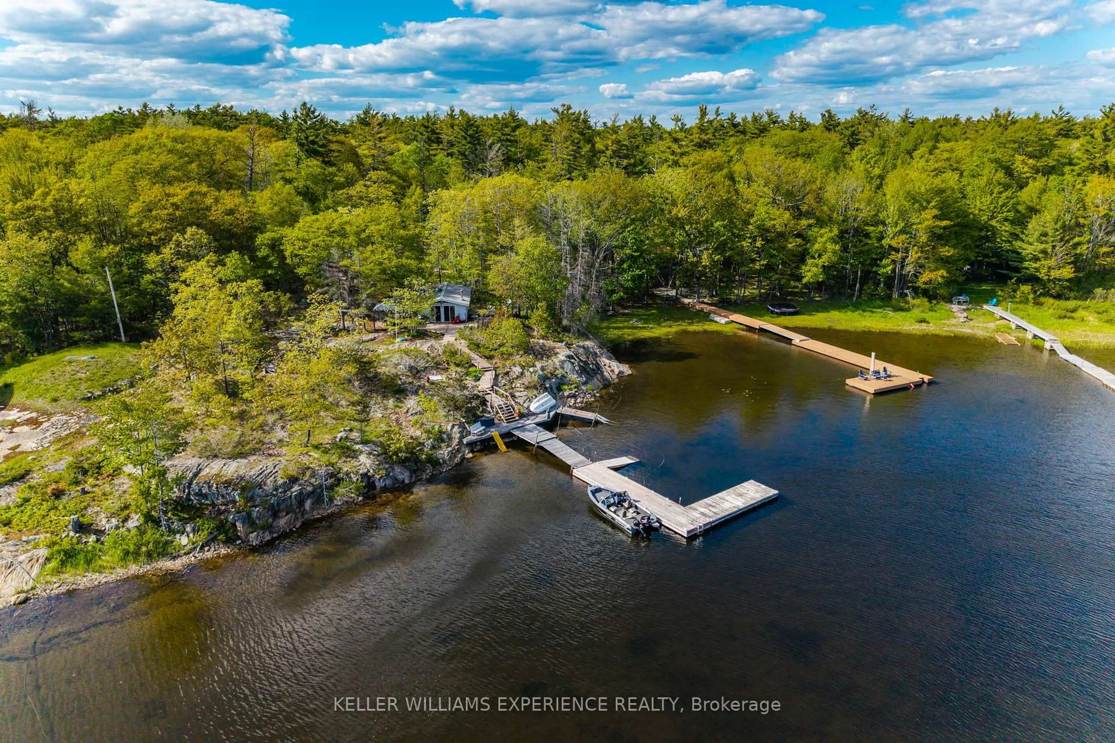 A pic from outside/outdoor area/front of a property/back of a property/a pic from drone, water/lake/river/ocean view for 6932 ISLAND 1810 / BONE ISLAND, Georgian Bay Ontario P0E 1E0