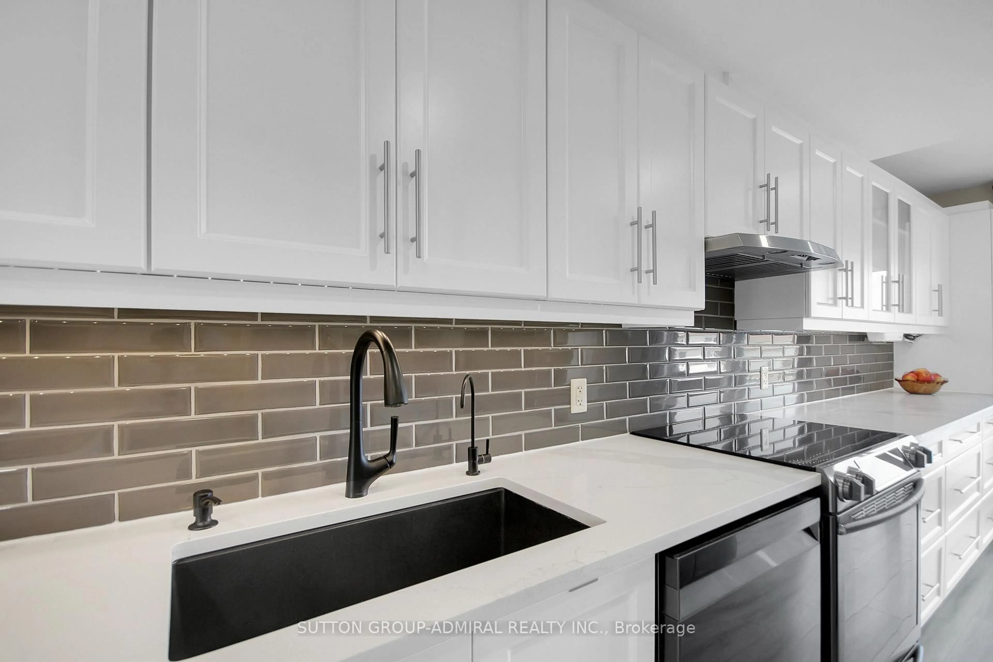 Contemporary kitchen, ceramic/tile floor for 439B Chapman Mills Dr, Ottawa Ontario K2J 5P4