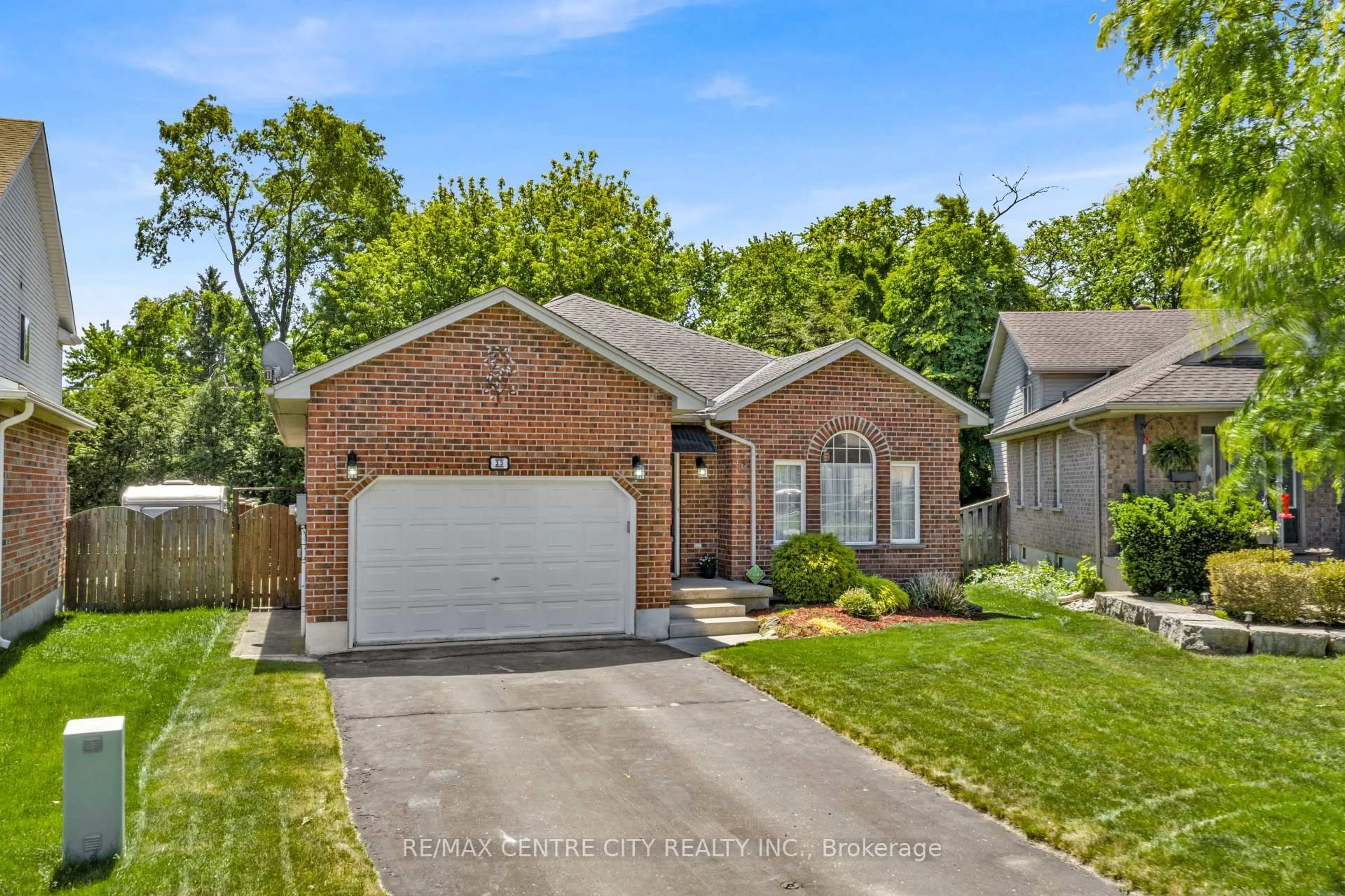 Home with brick exterior material, street for 23 Brimley Crt, London North Ontario N6H 5S3