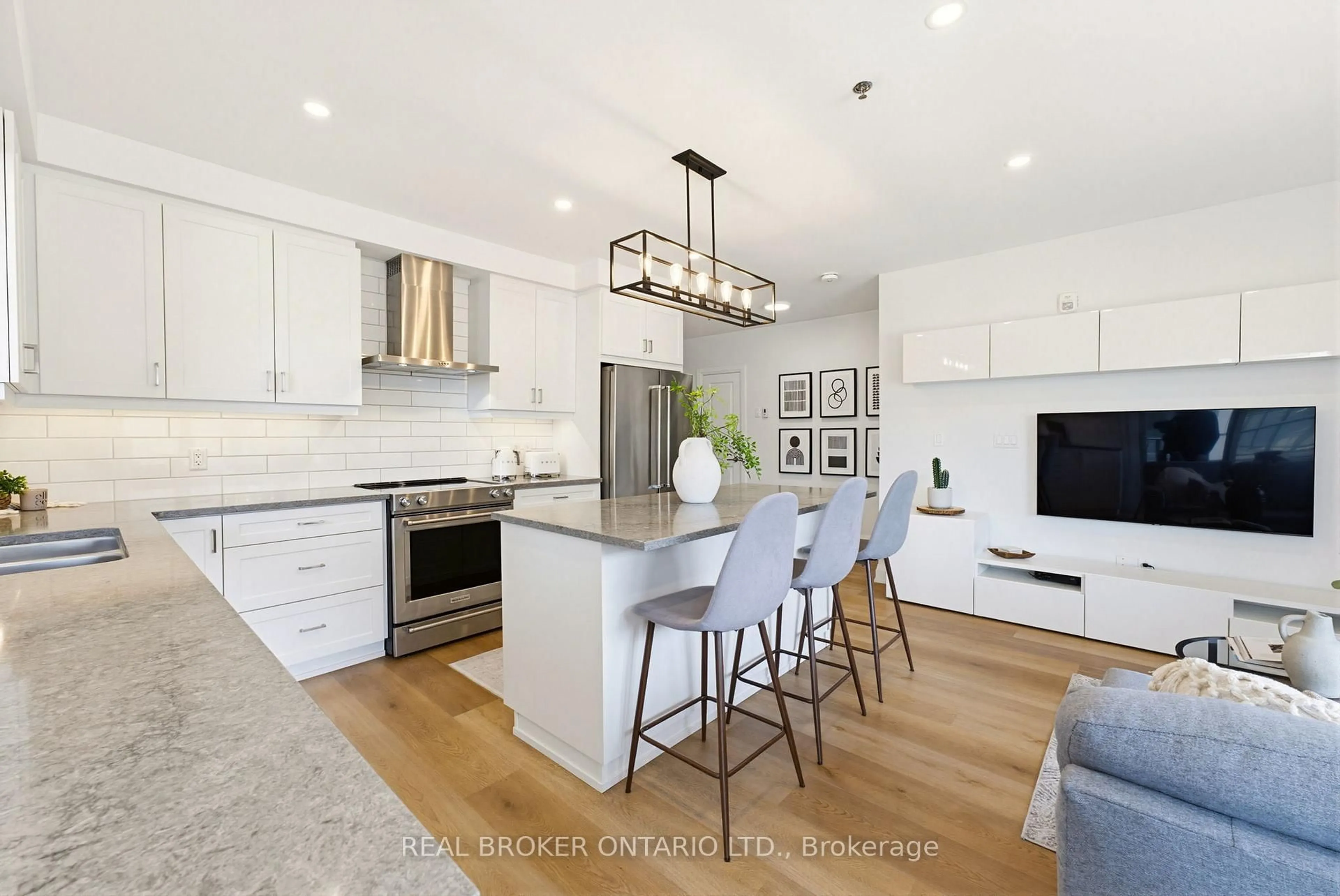 Open concept kitchen, unknown for 247 Grey Silo Rd #102, Waterloo Ontario N2K 0G7