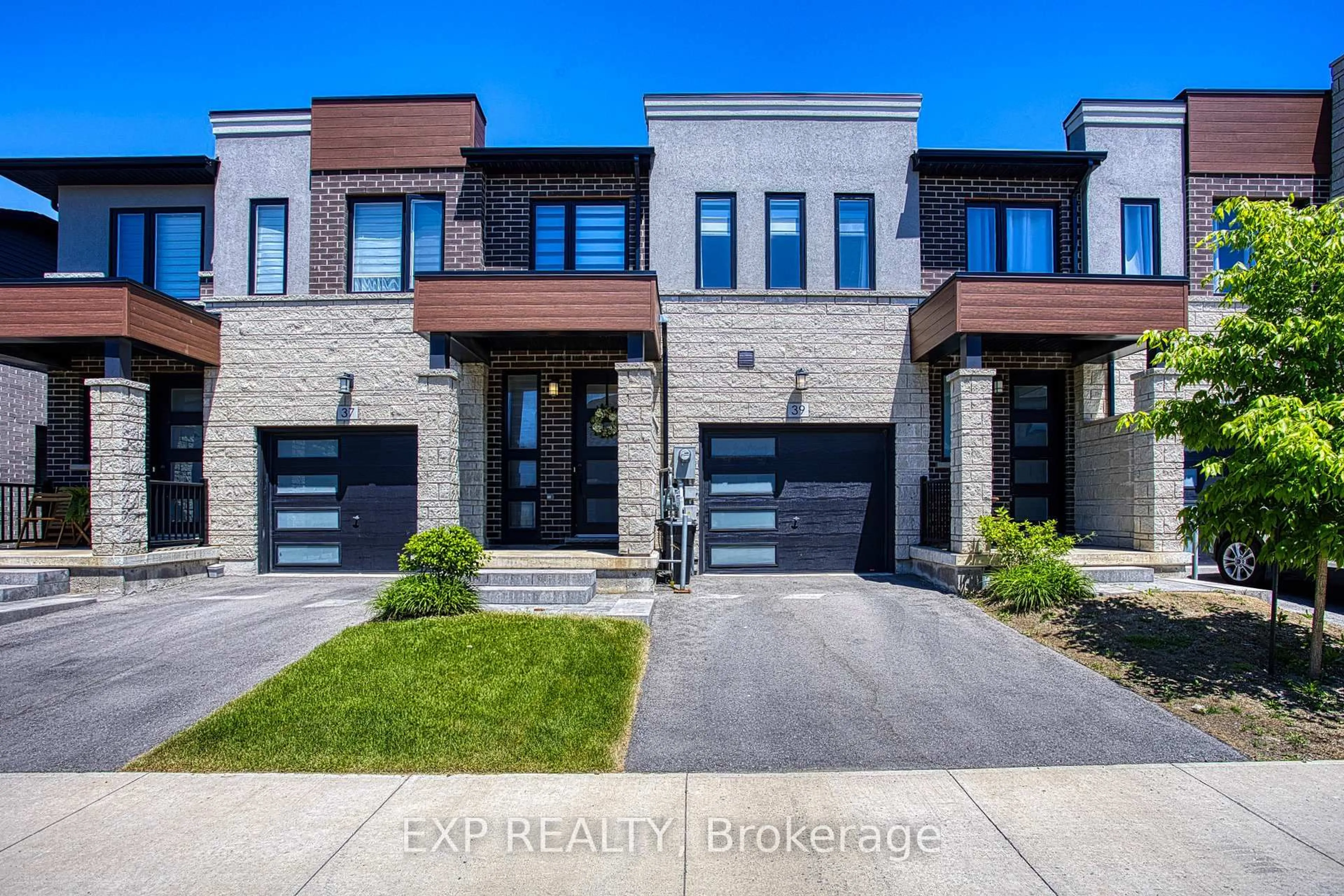 Home with brick exterior material, street for 39 Bensley Lane, Hamilton Ontario L9C 0E9