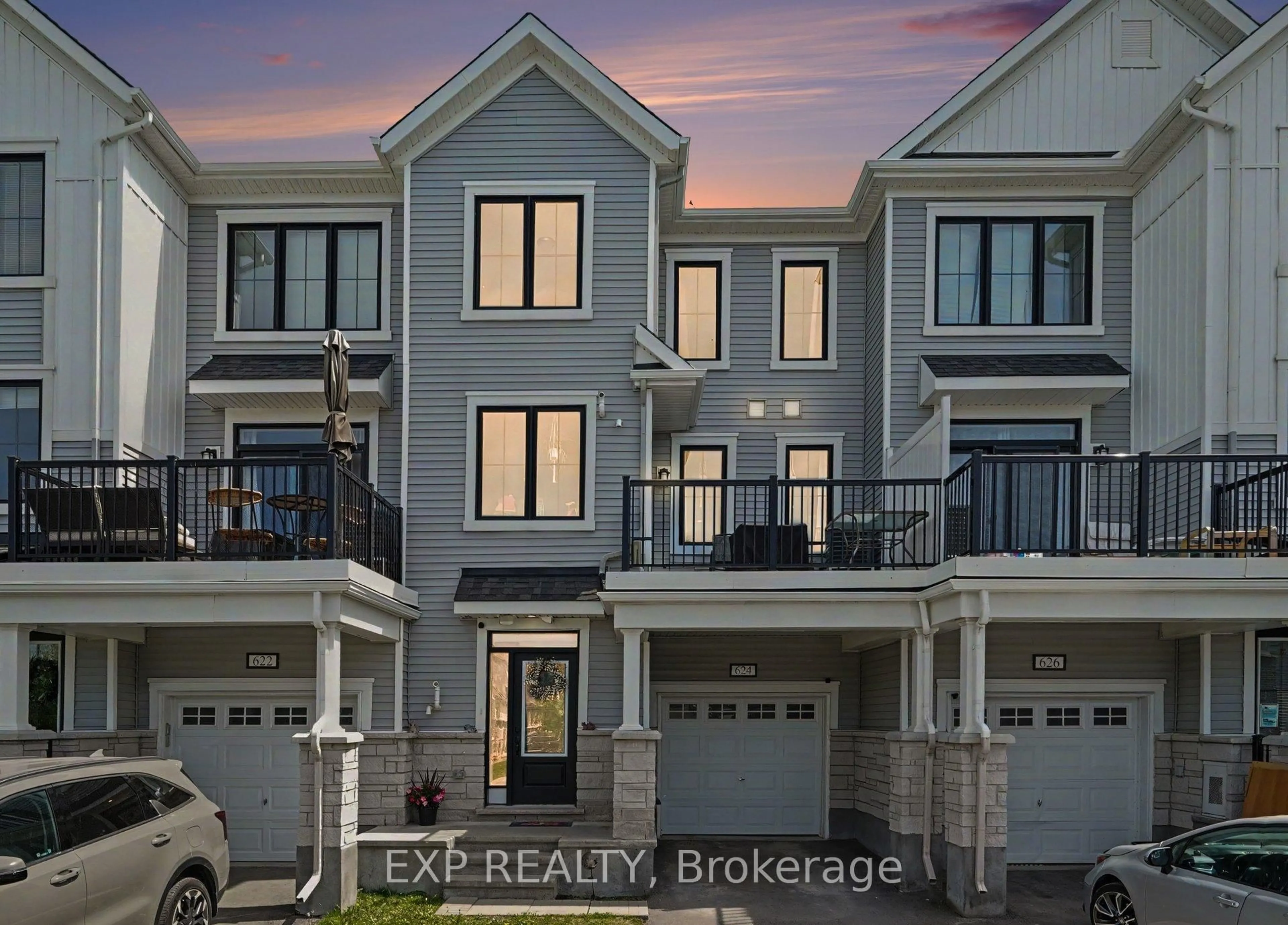 A pic from outside/outdoor area/front of a property/back of a property/a pic from drone, unknown for 624 Bellatrix Walk, Ottawa Ontario K2J 6N4