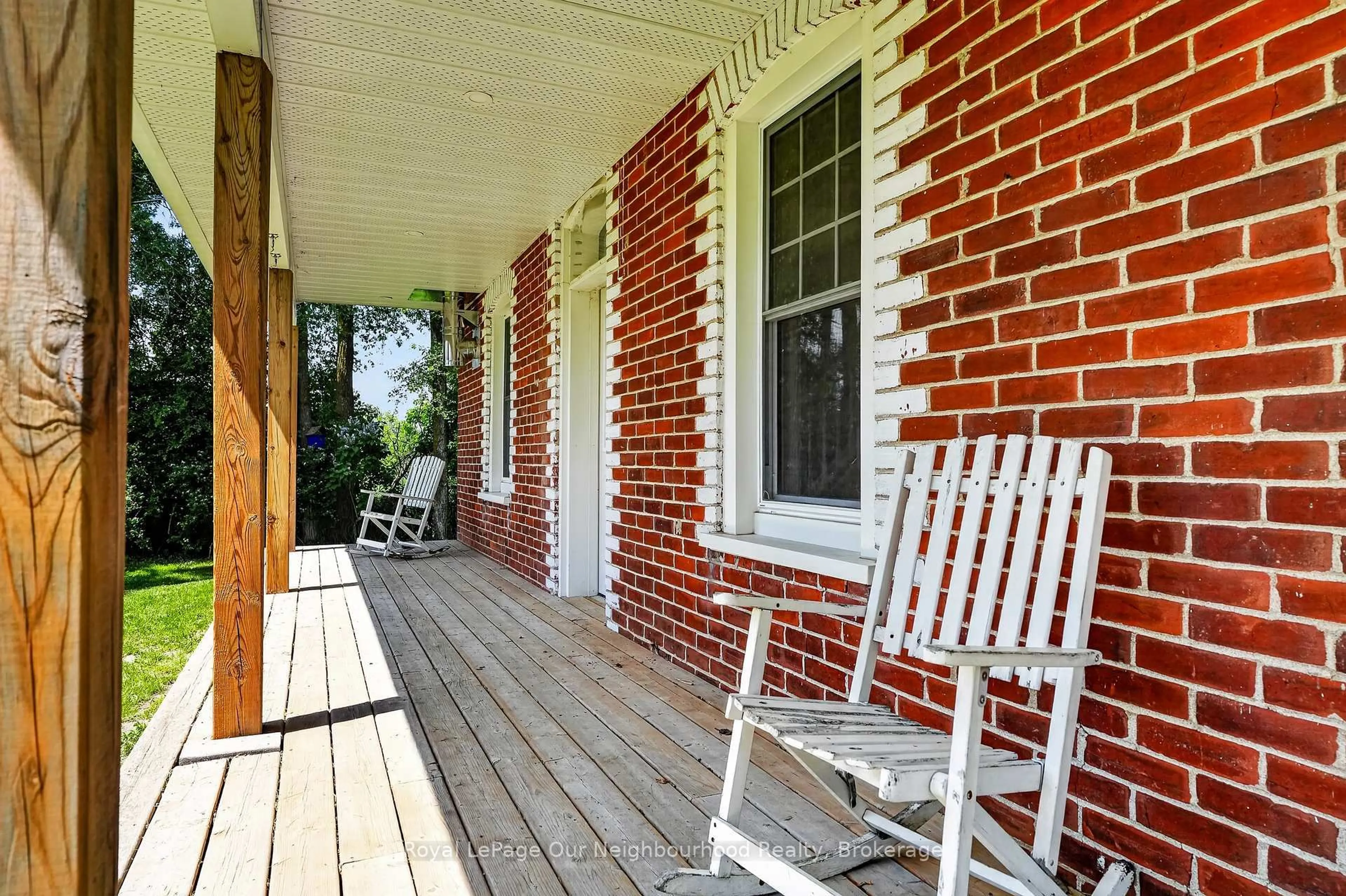 Patio, street for 1702 12th Line, Selwyn Ontario K0L 2H0