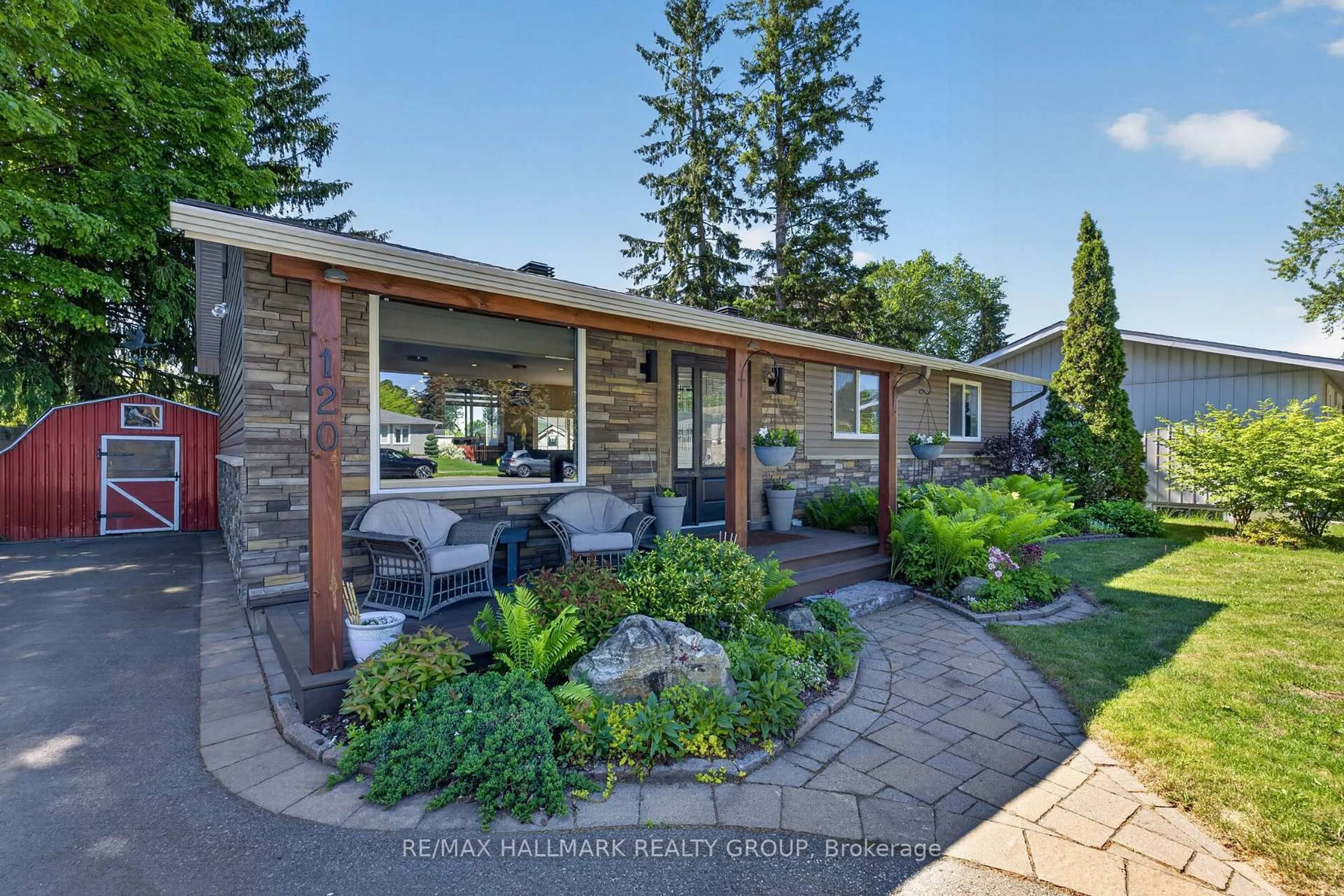 A pic from outside/outdoor area/front of a property/back of a property/a pic from drone, water/lake/river/ocean view for 120 ABBEYHILL Dr, Ottawa Ontario K2L 1H2
