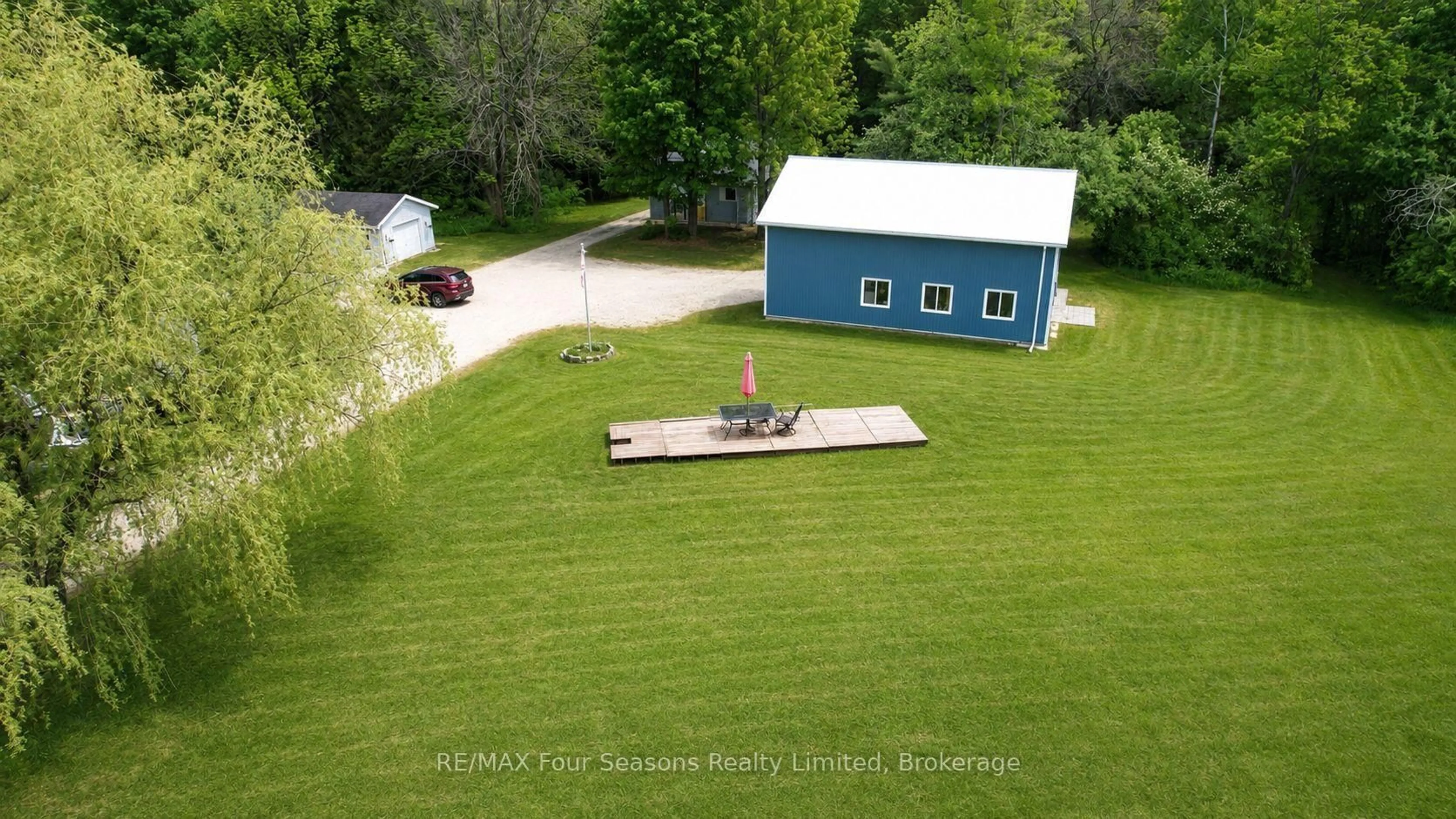 A pic from outside/outdoor area/front of a property/back of a property/a pic from drone, unknown for 194543 Sideroad 30NDR Sdrd, West Grey Ontario N0G 1S0